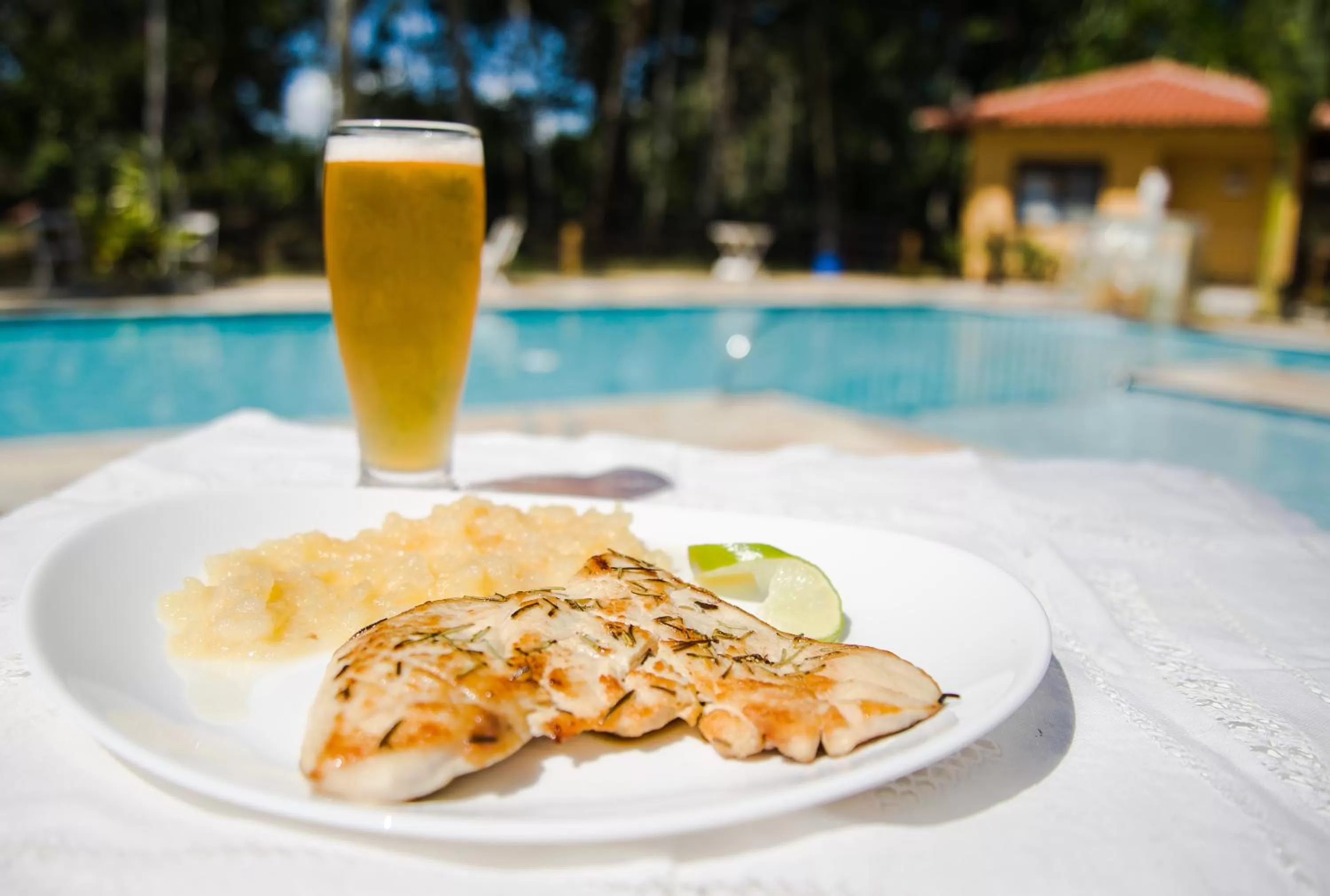 Food and drinks, Swimming Pool in Fradissimo Hotel