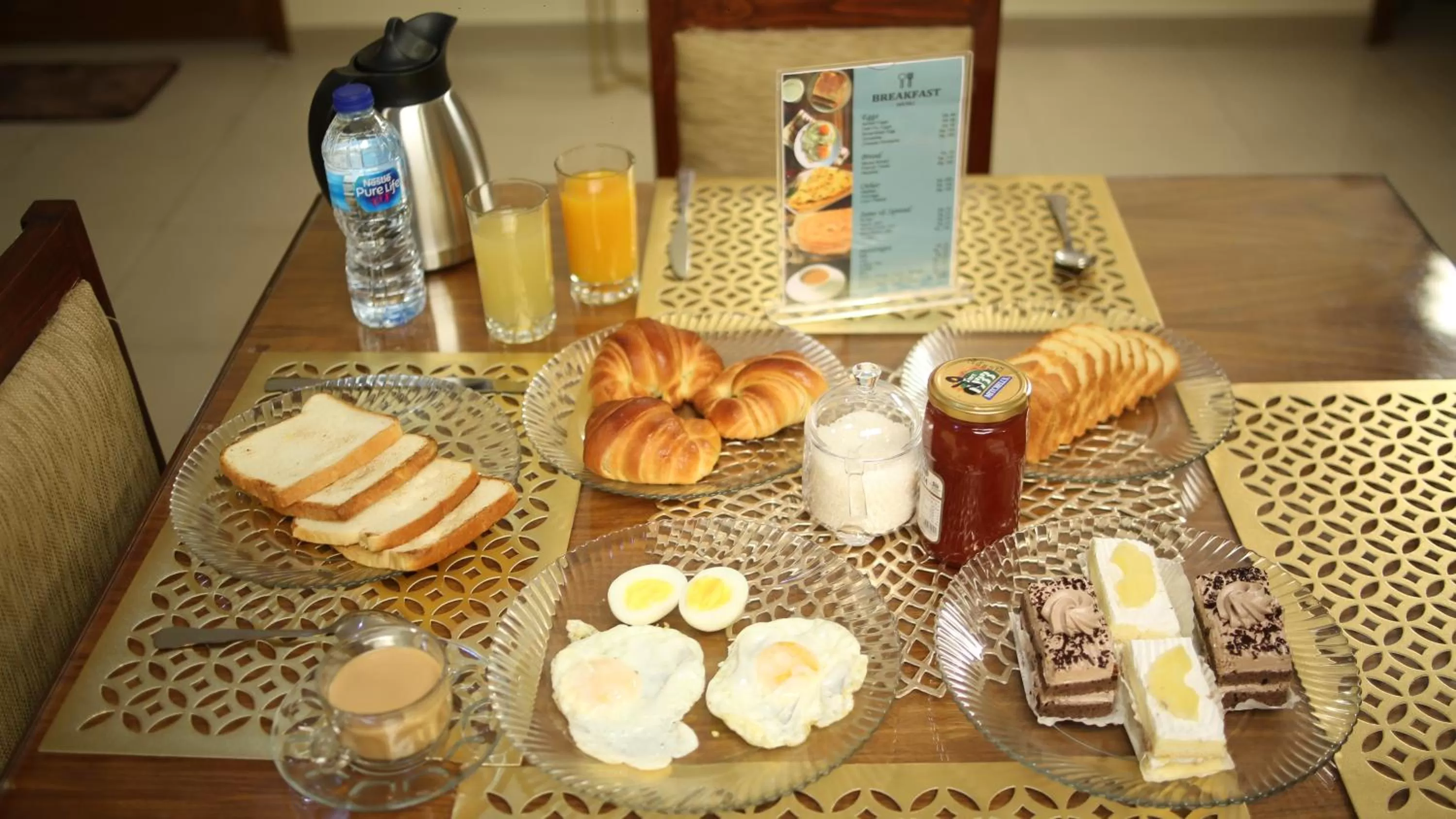 Breakfast in World Inn Karachi