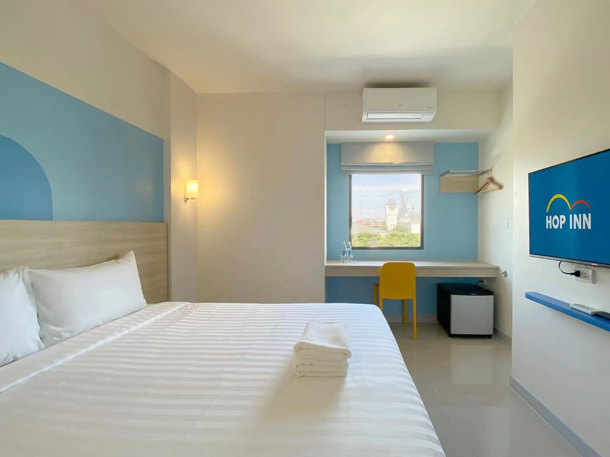 Bedroom, Bed in HOP INN Bangkok Bangna