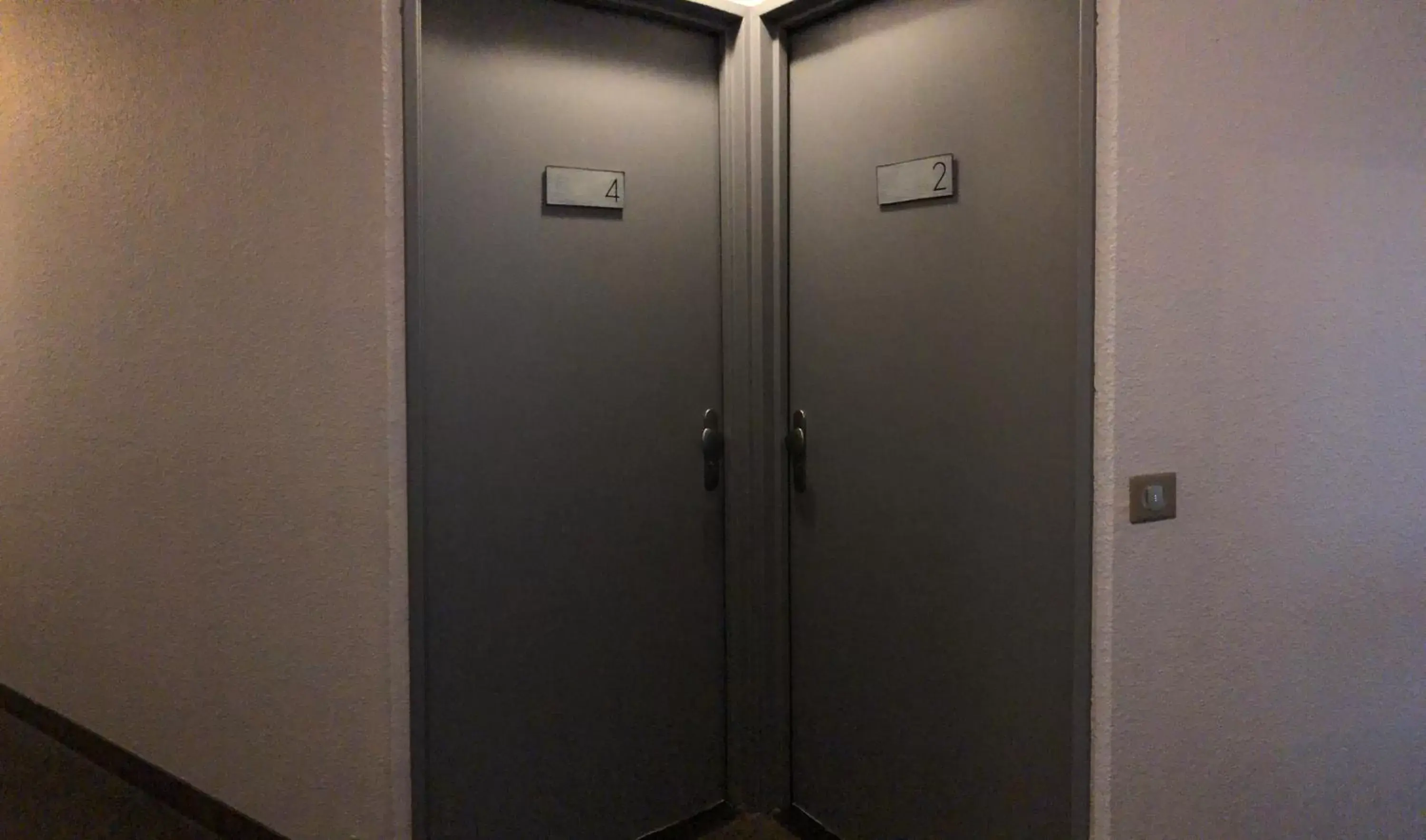 Two Adjacent Rooms in Hôtel Inn Design Resto Novo Le Mans Two Adjacent Rooms in Hôtel Inn Design Resto Novo Le Mans