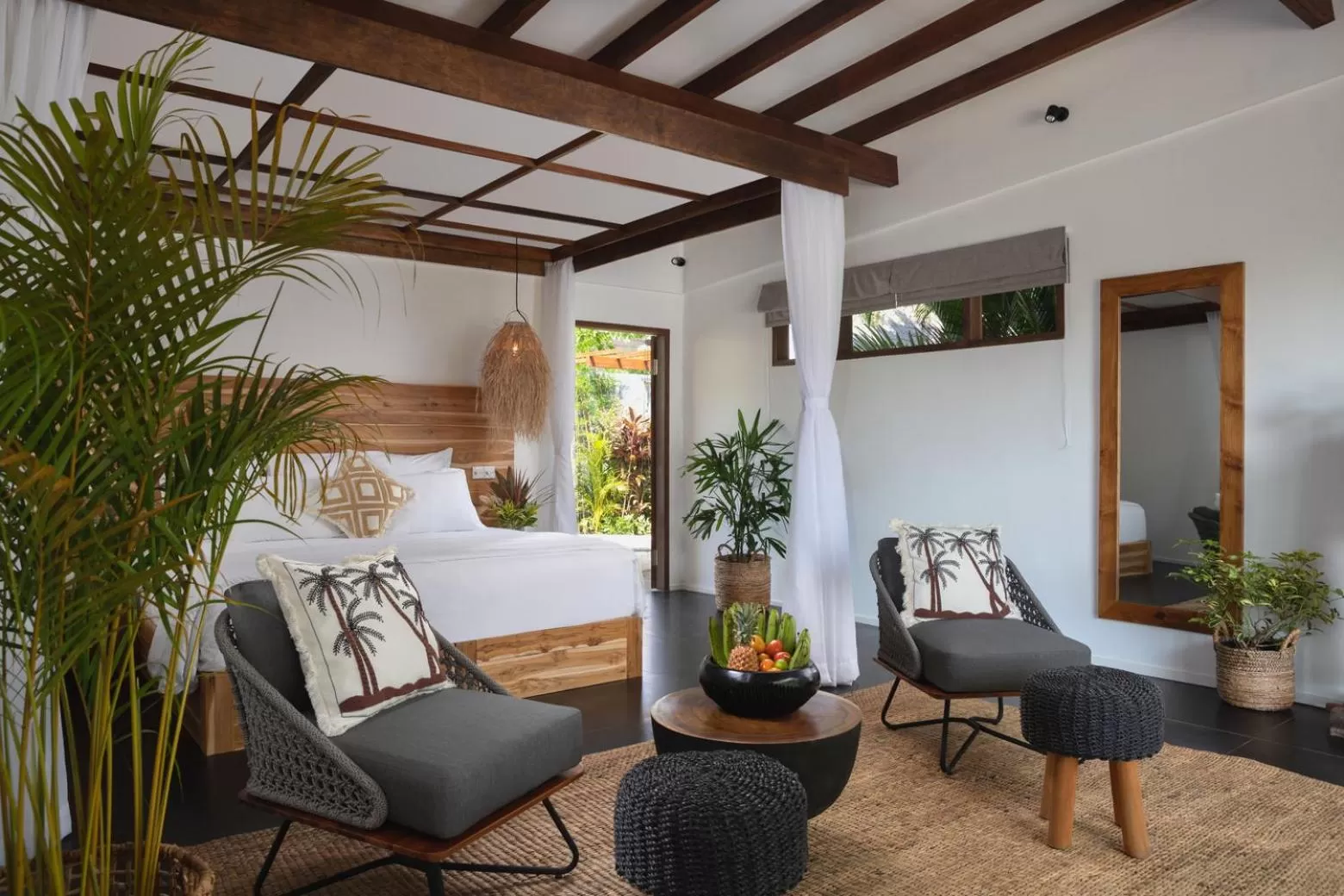 Living room, Bed in Pondok Santi Estate