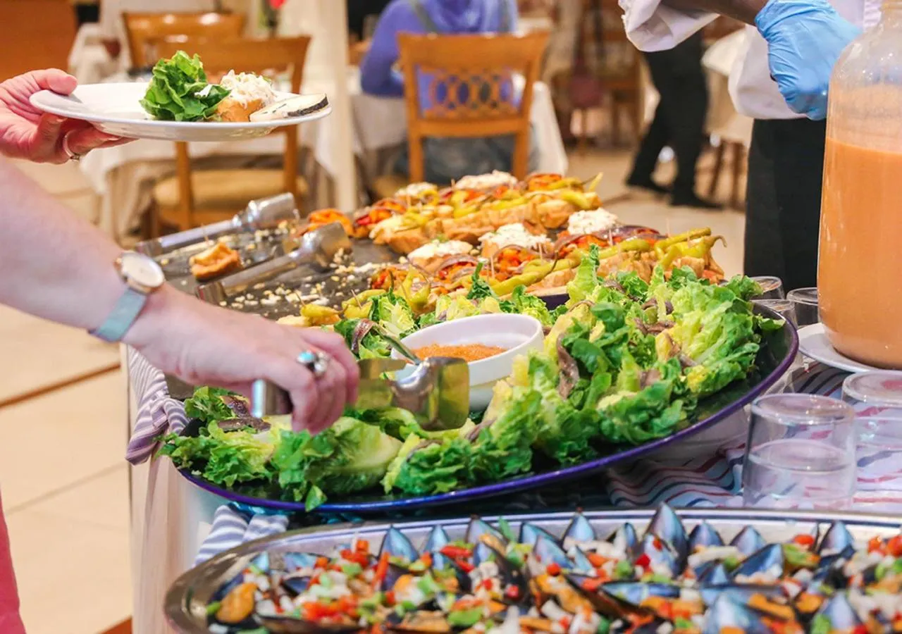 Food in KAKTUS Hotel Volga