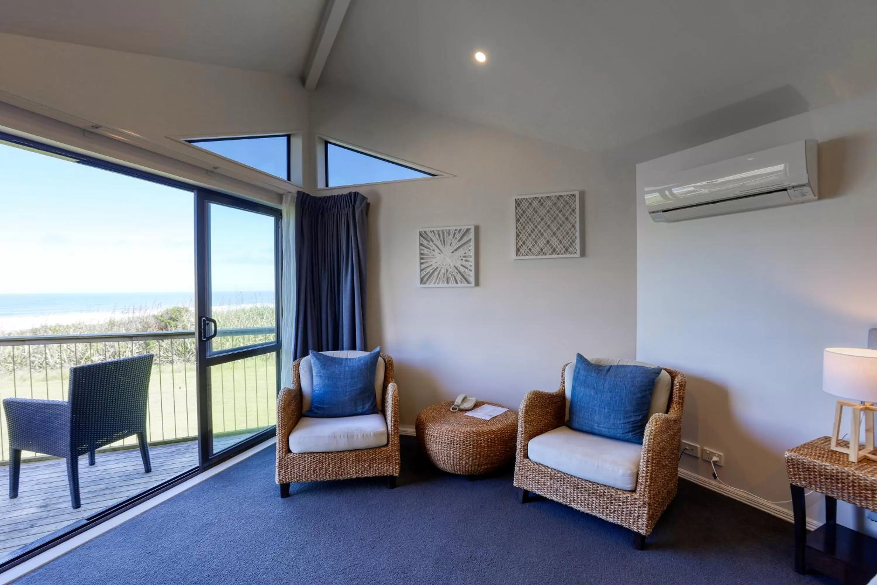 Seating area in Castaways Resort