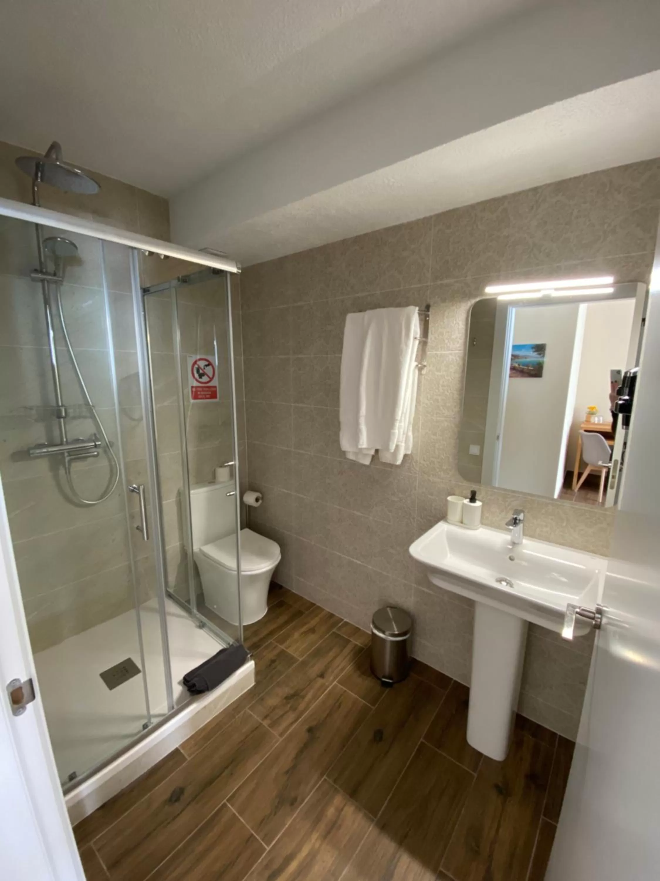 Shower in El Patio Hostal