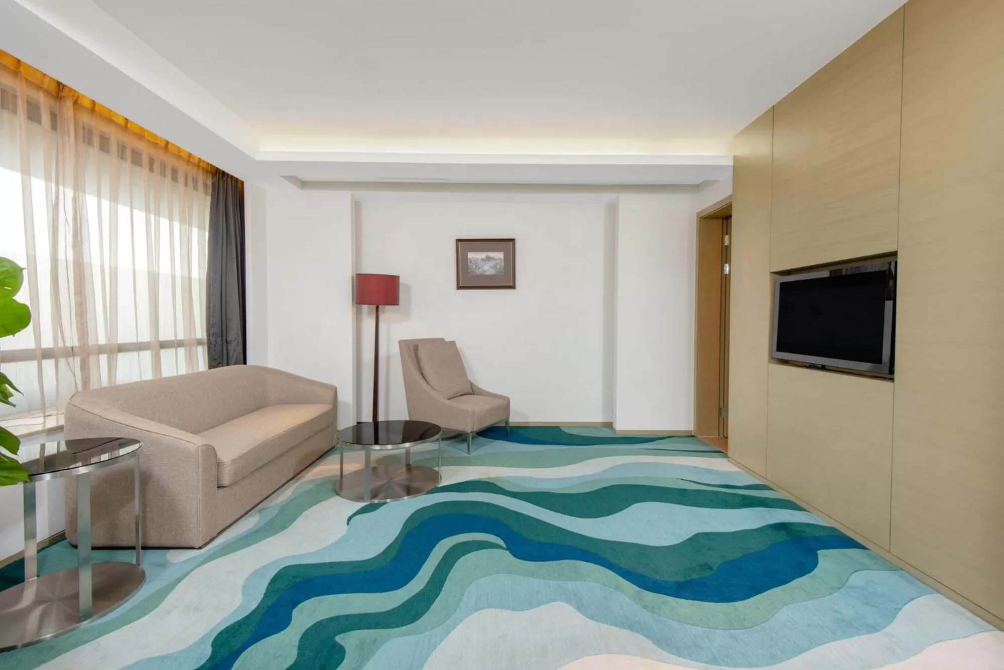 One-Bedroom Suite - Lounge Access in Holiday Inn Shanghai Songjiang by IHG - Miaoqian Street