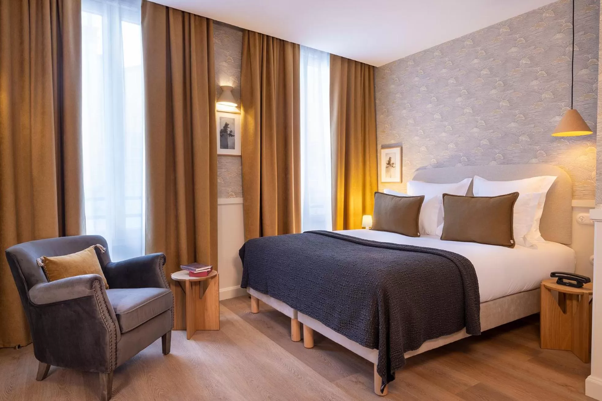 Property building, Bed in Le Petit Oberkampf Hotel & Spa