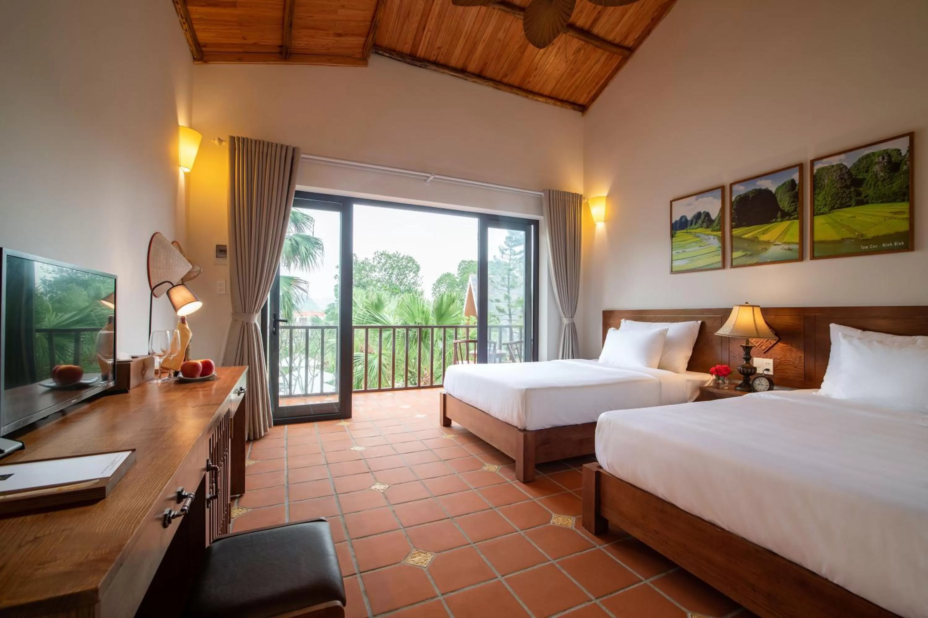 Photo of the whole room, Bed in Bai Dinh Garden Resort & Spa