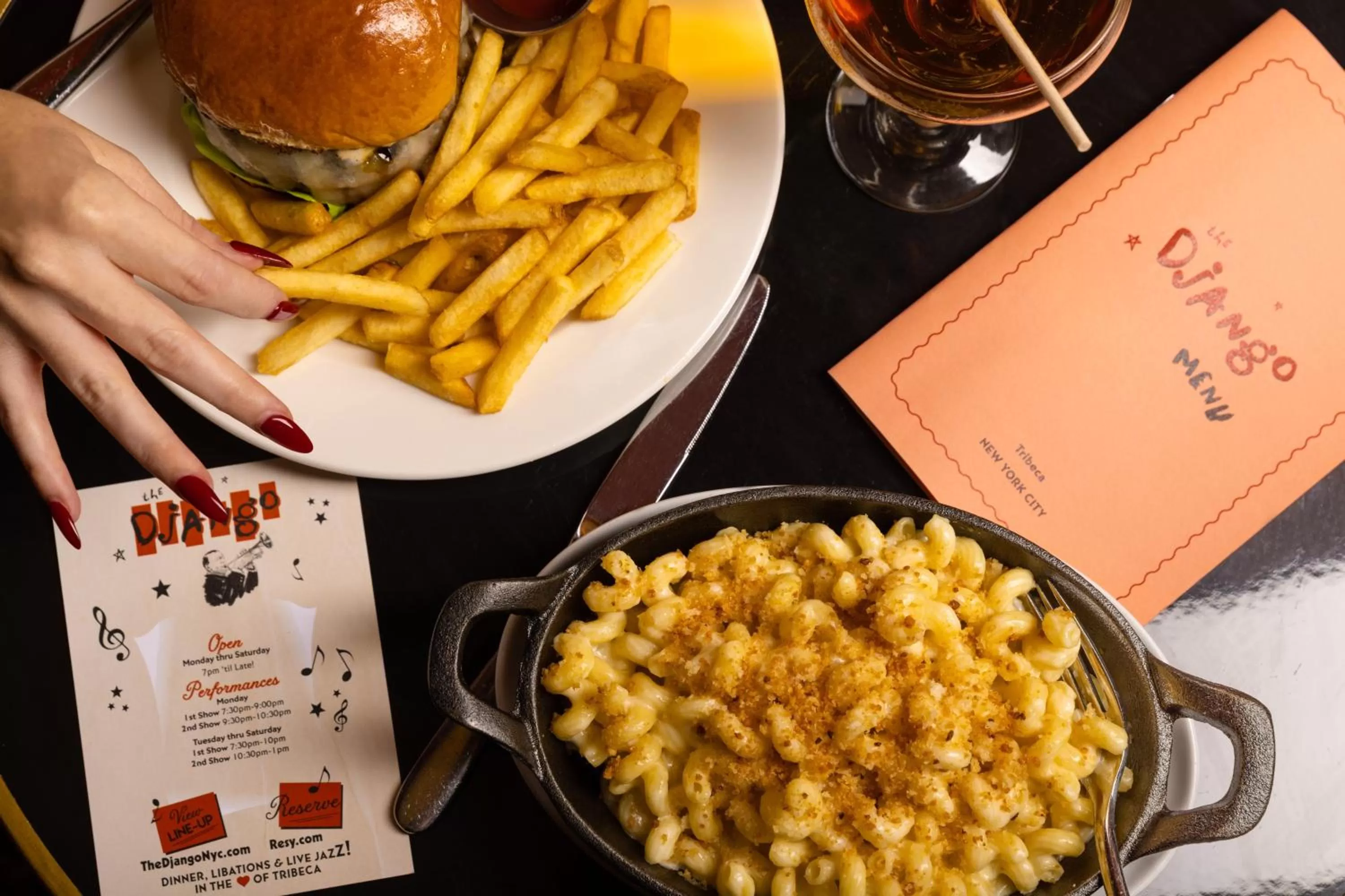 Restaurant/places to eat in Roxy Hotel New York