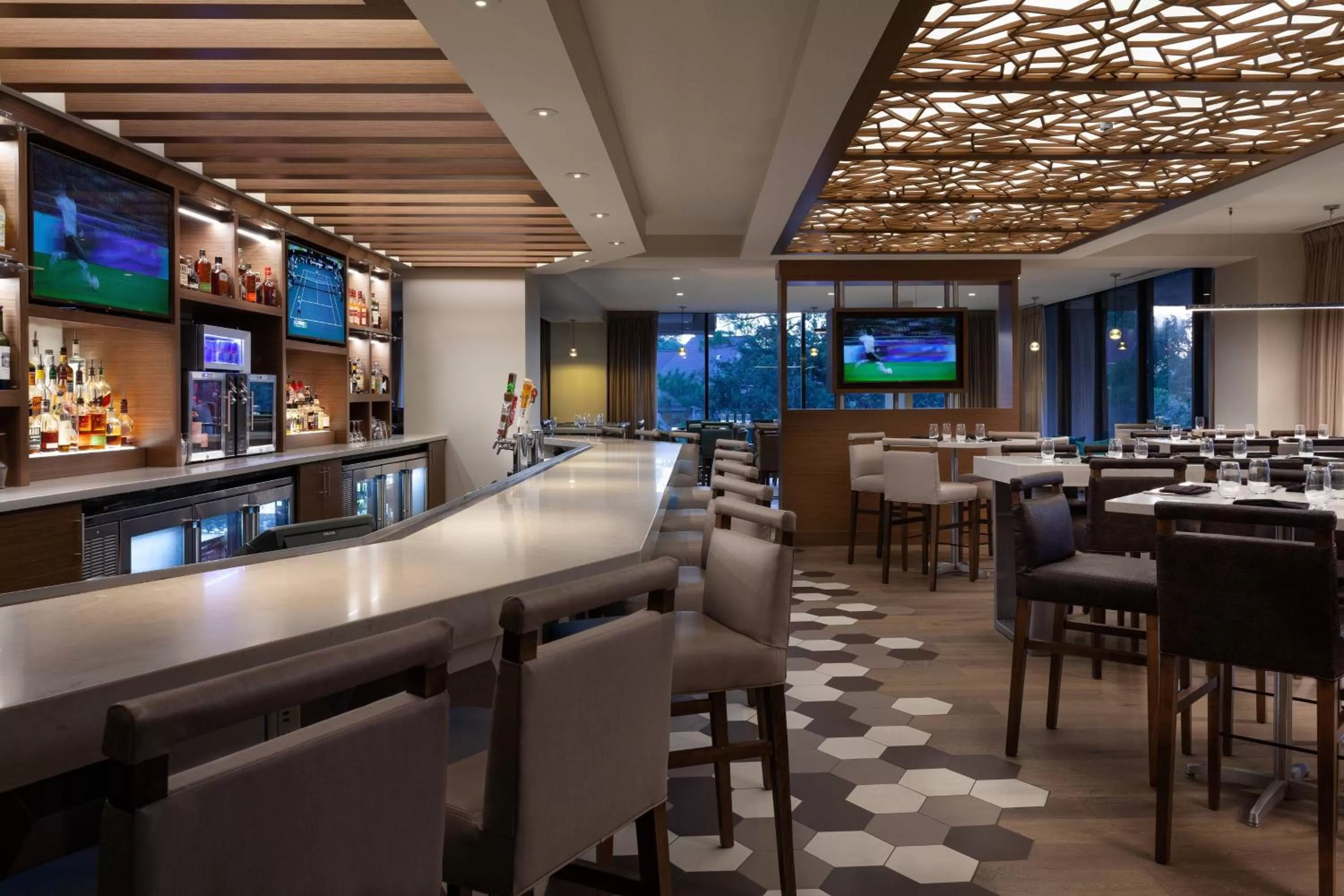 Restaurant/places to eat in Hilton Beachfront Resort & Spa Hilton Head Island