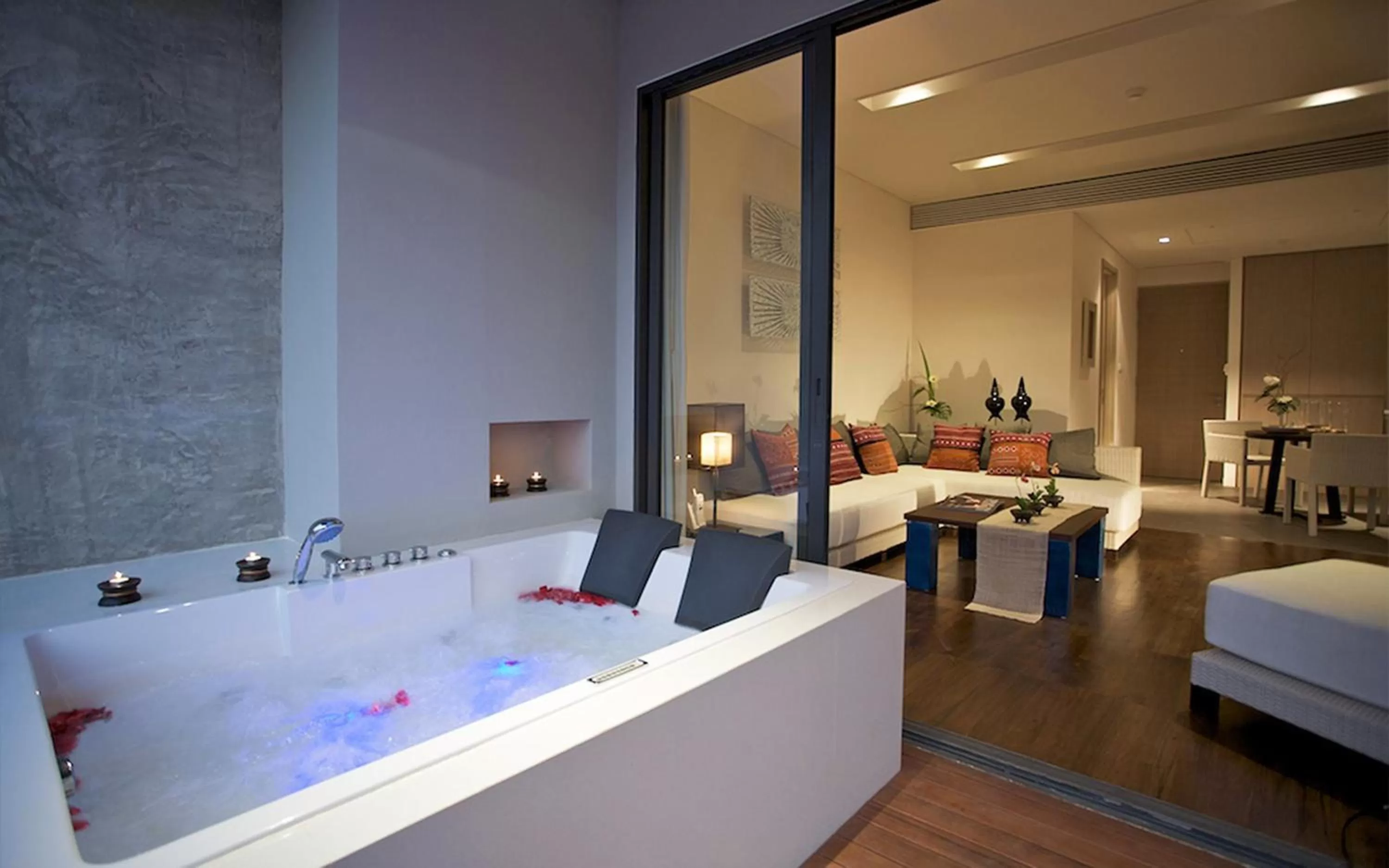 Bathroom, Bed in Veranda Chiang Mai Suite