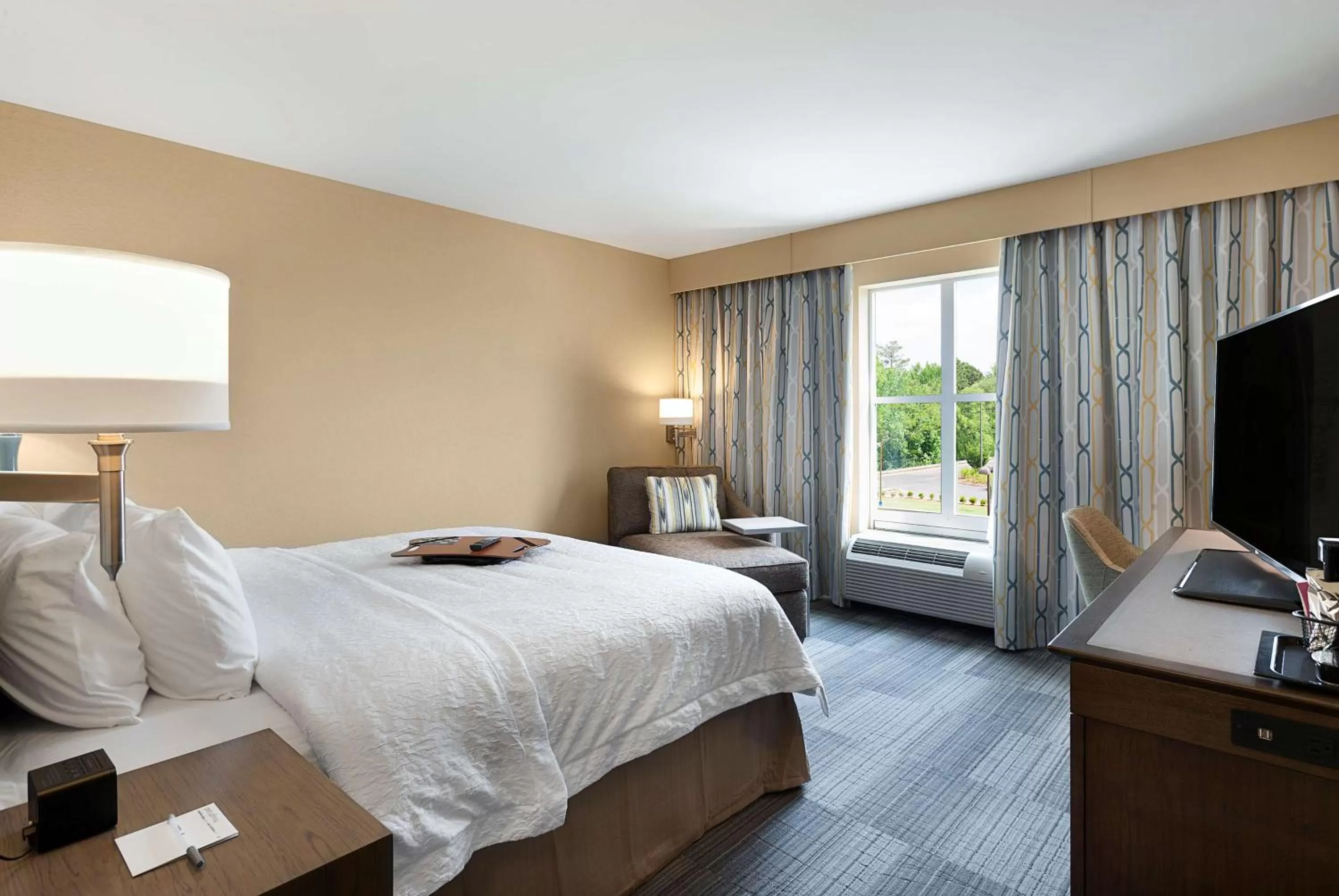 Bed in Hampton Inn and Suites Fort Mill, SC