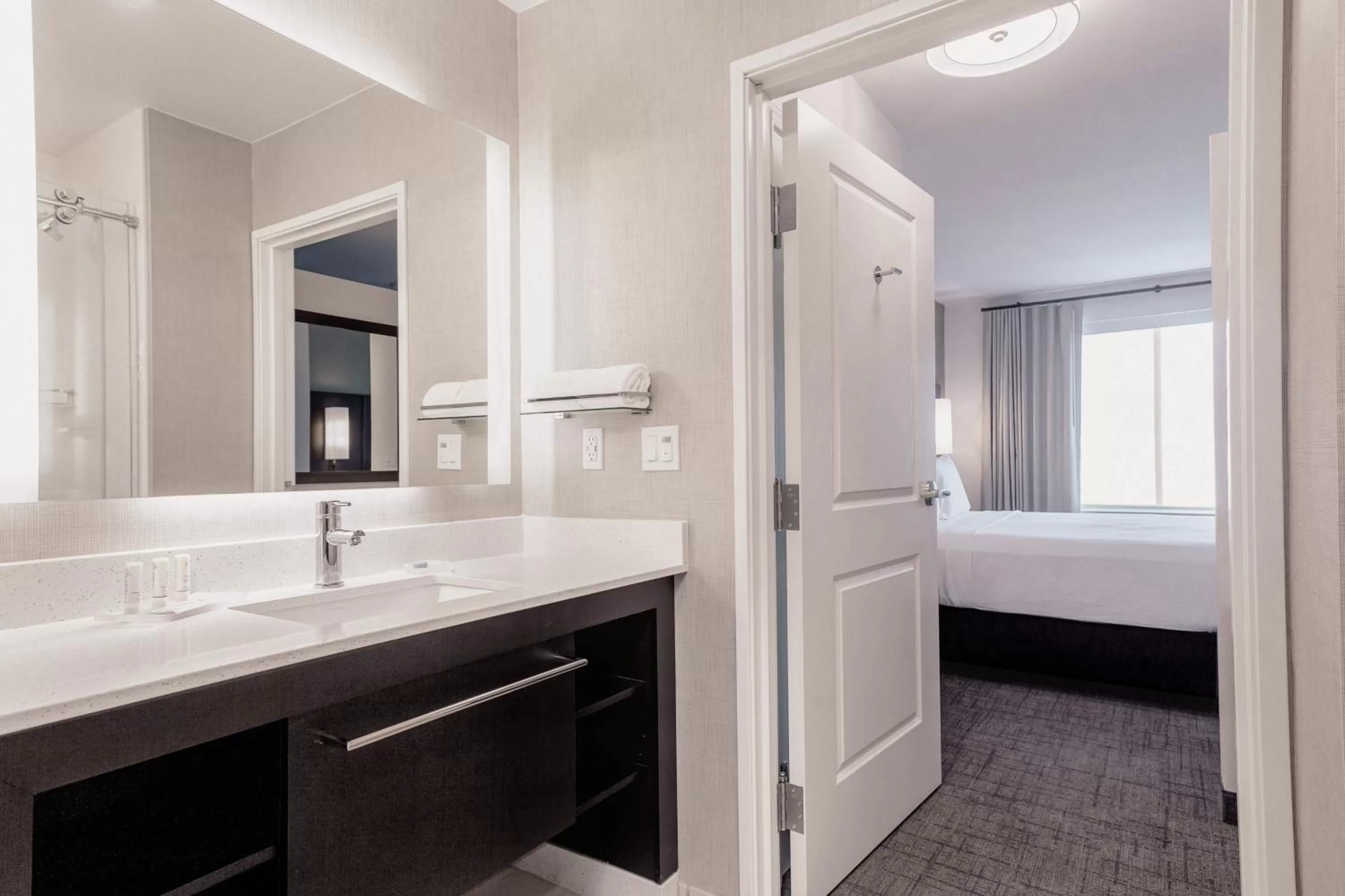 Bathroom, Bed in Residence Inn by Marriott Loma Linda Redlands