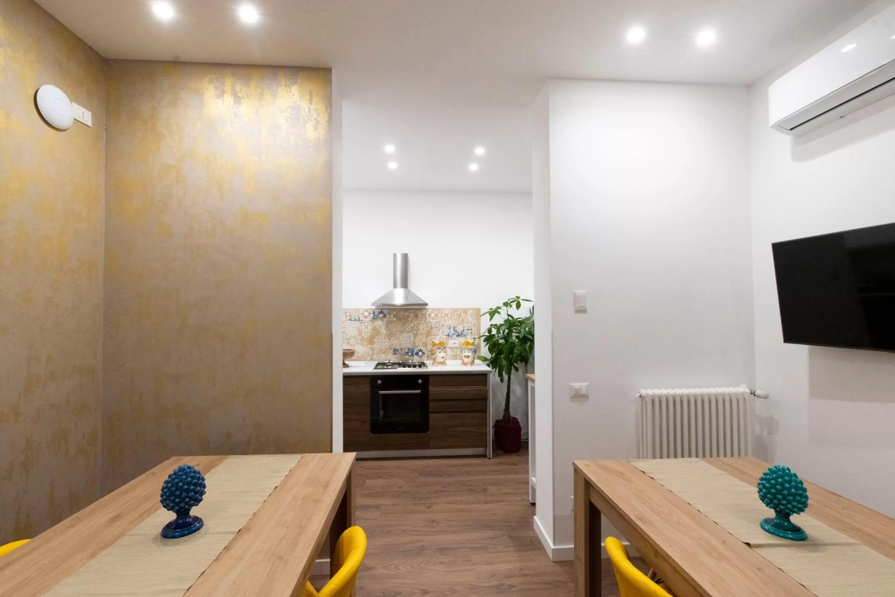 Kitchen or kitchenette in Fervore Luxury Rooms