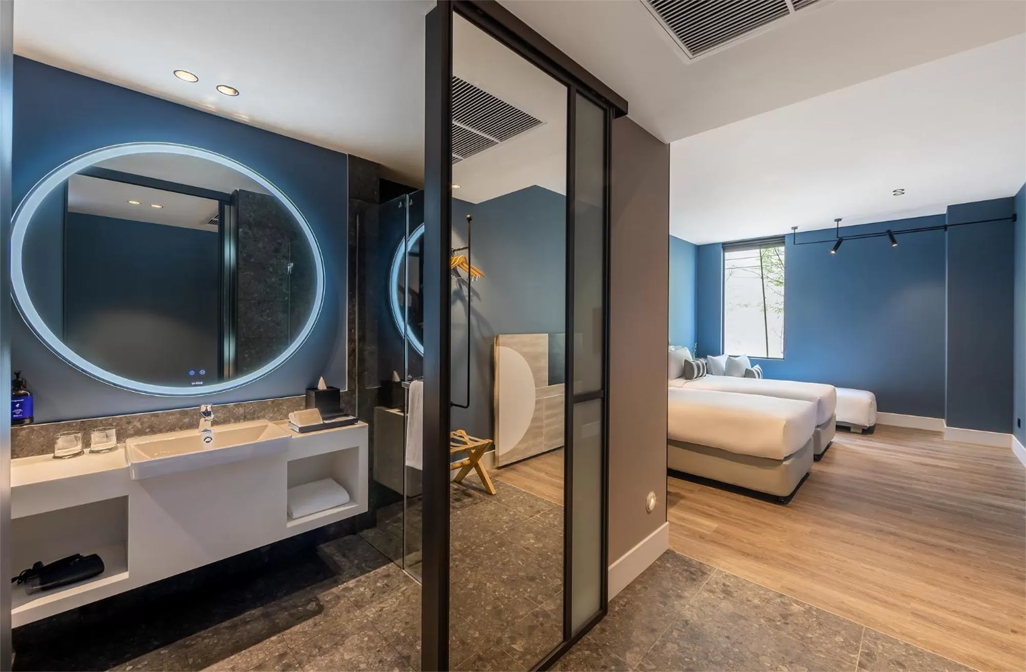 Bathroom, Bed in Travelodge Nimman