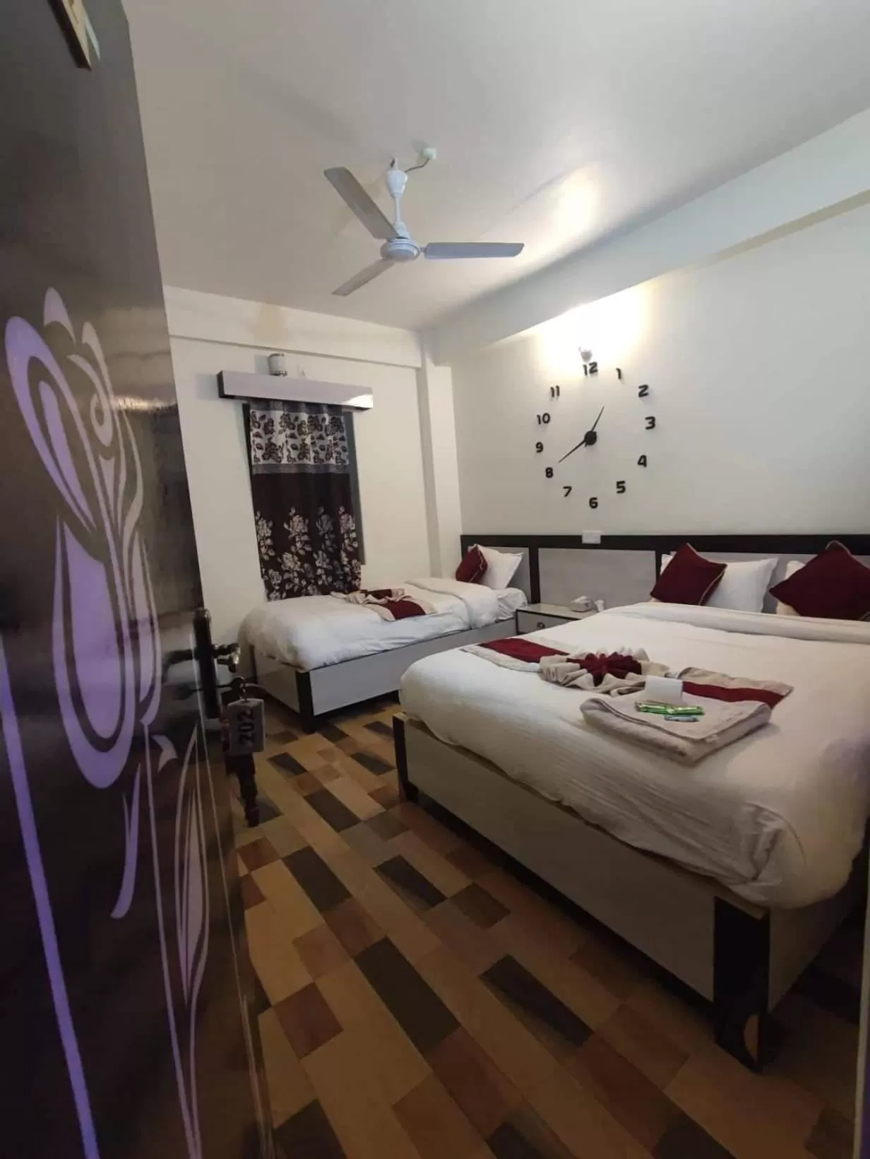 Bed in Hotel Kajiinn