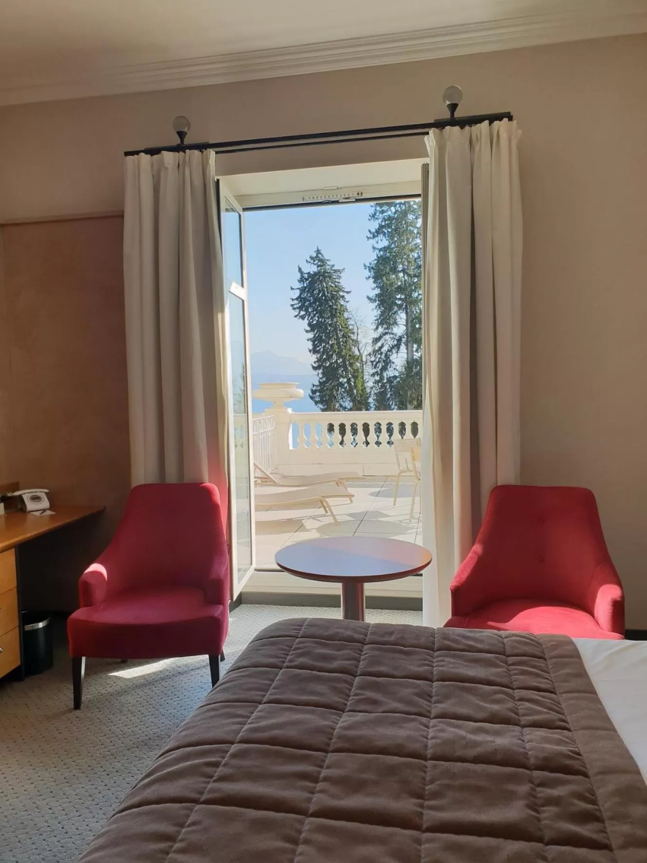 Balcony/Terrace, Bed in Impérial Palace