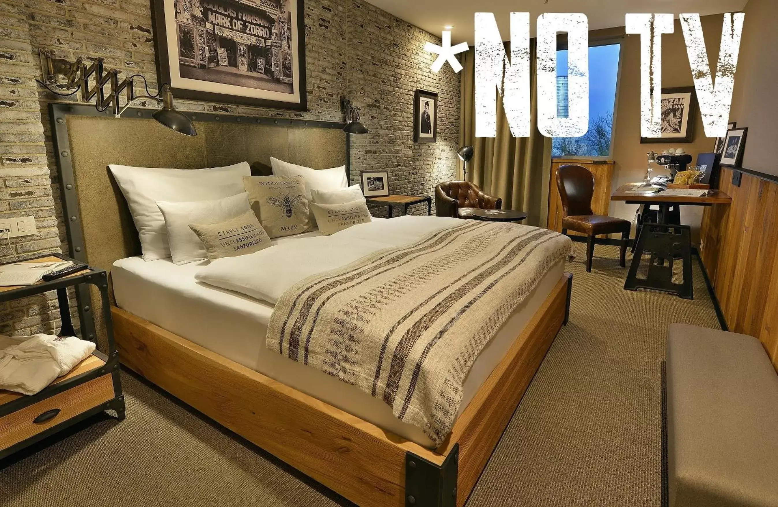 Double Room no TV (including daily refilled free mini bar) in LOFT Hotel Bratislava Double Room no TV (including daily refilled free mini bar) in LOFT Hotel Bratislava