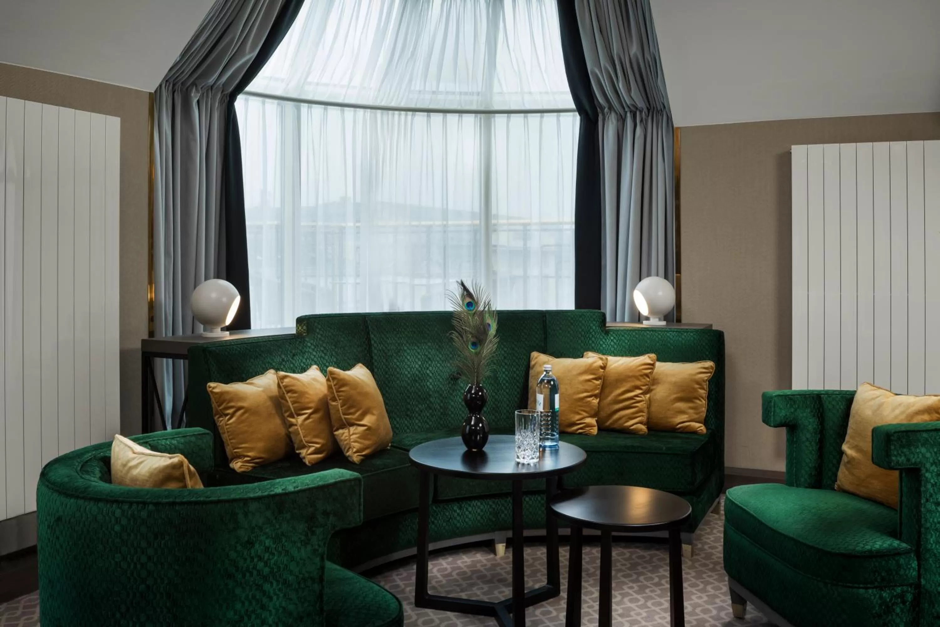 Bedroom in Hilton Vienna Plaza