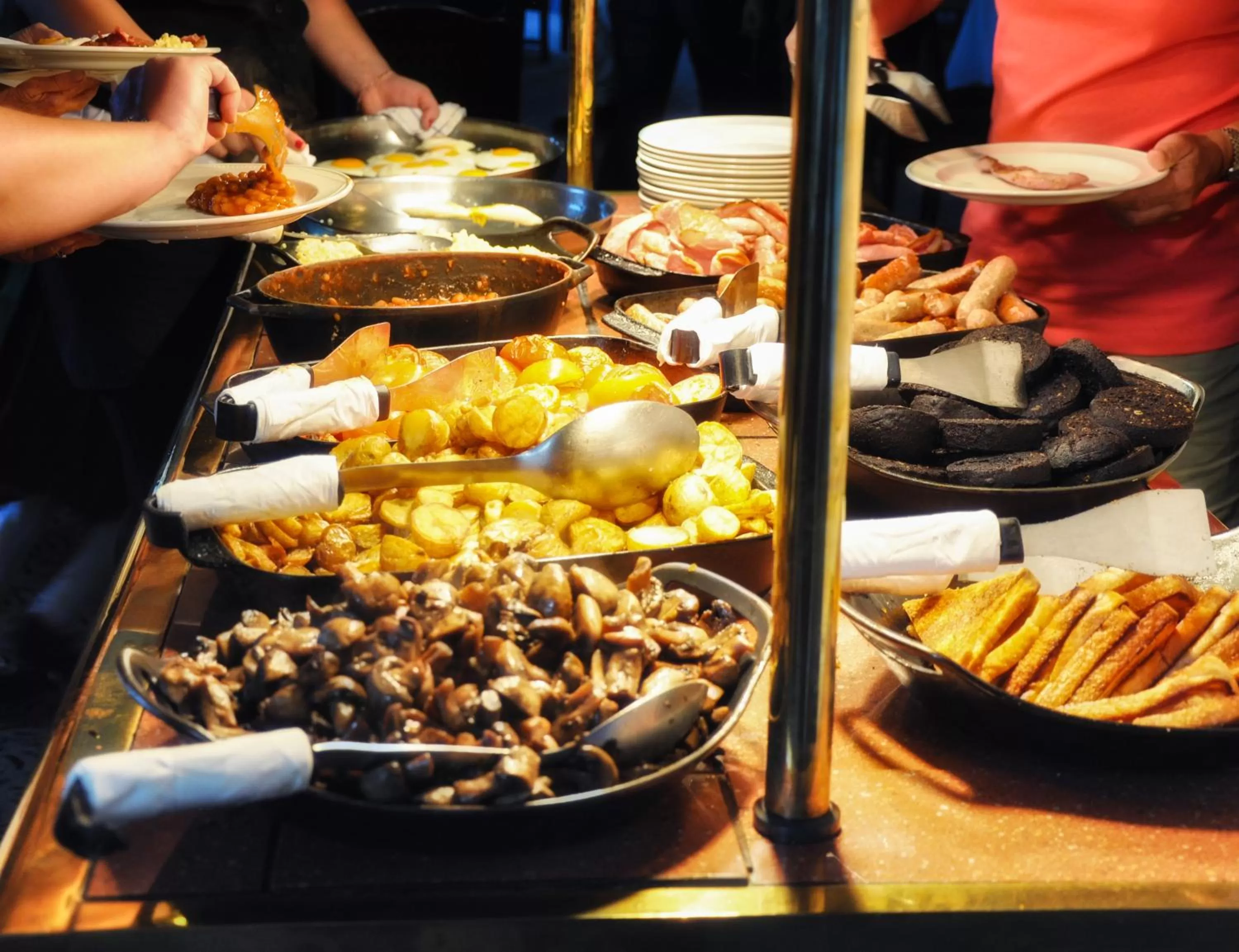 Buffet breakfast in Mercure London Paddington Hotel