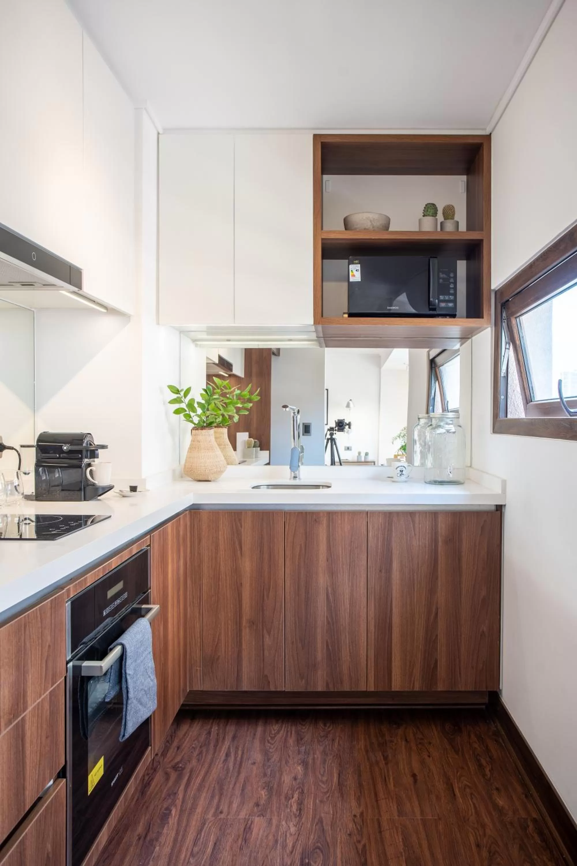 Coffee/tea facilities in The Place