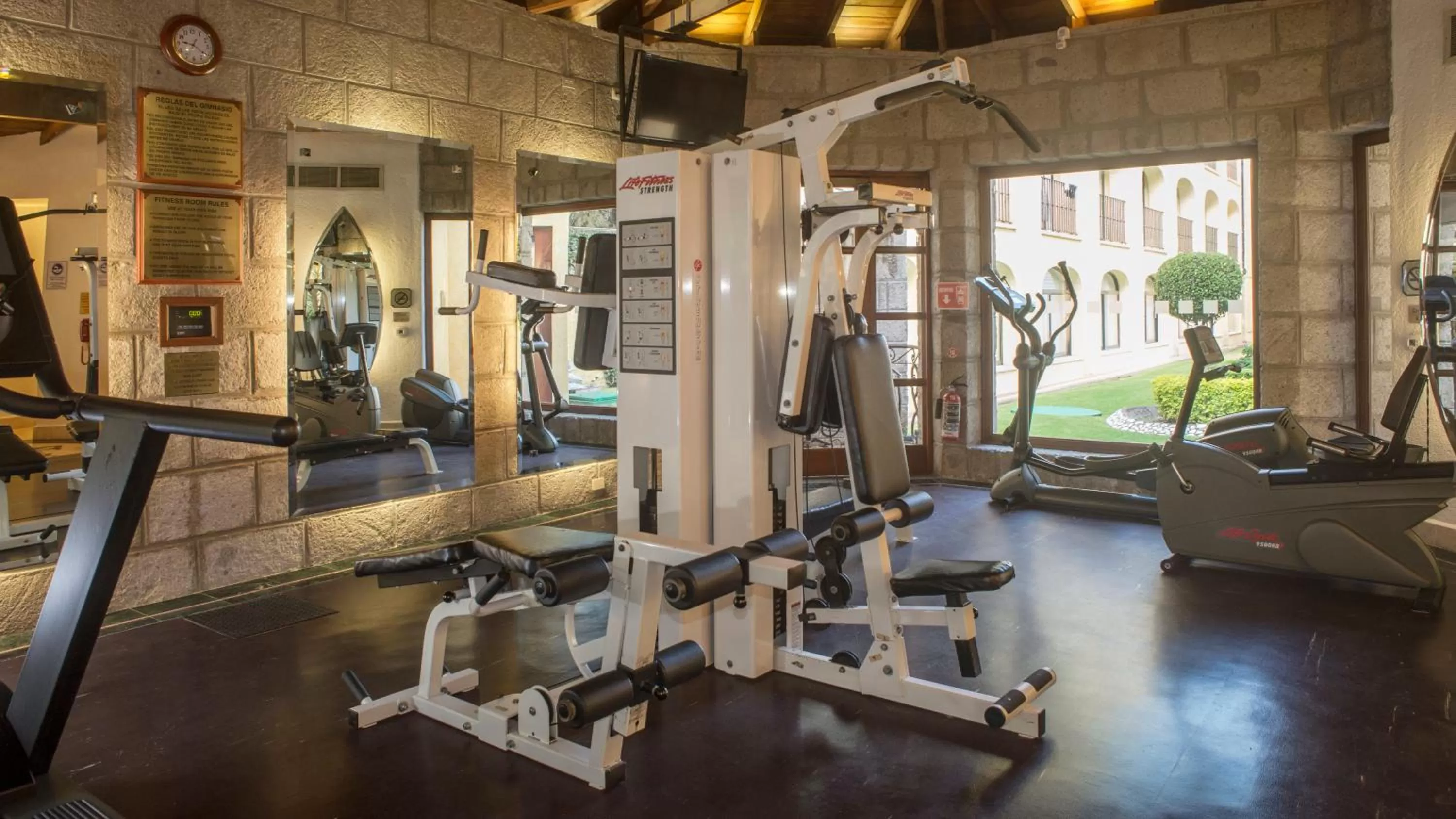 Fitness centre/facilities in Holiday Inn Queretaro Centro Historico by IHG