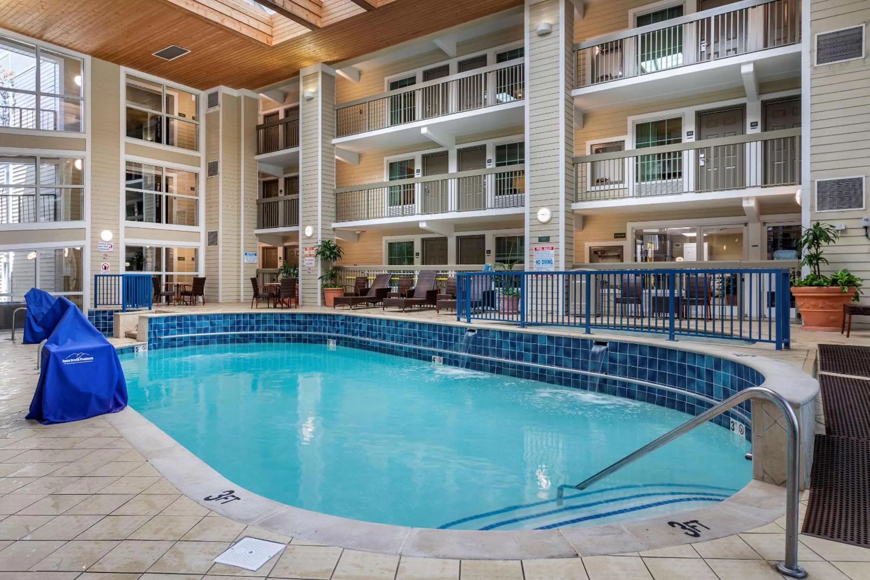 Activities in Econo Lodge Pigeon Forge Riverside