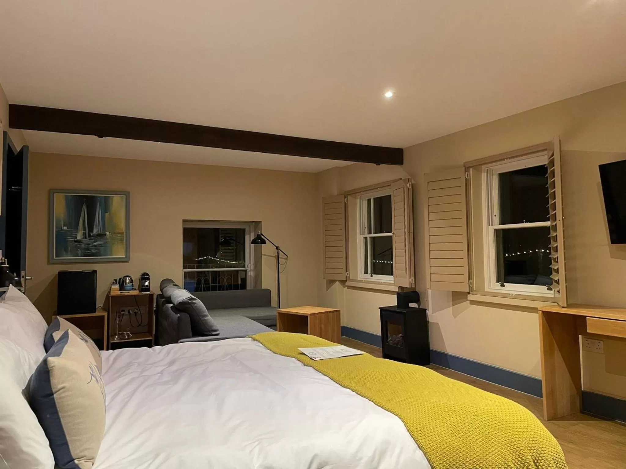 Property building, Bed in The Seagate