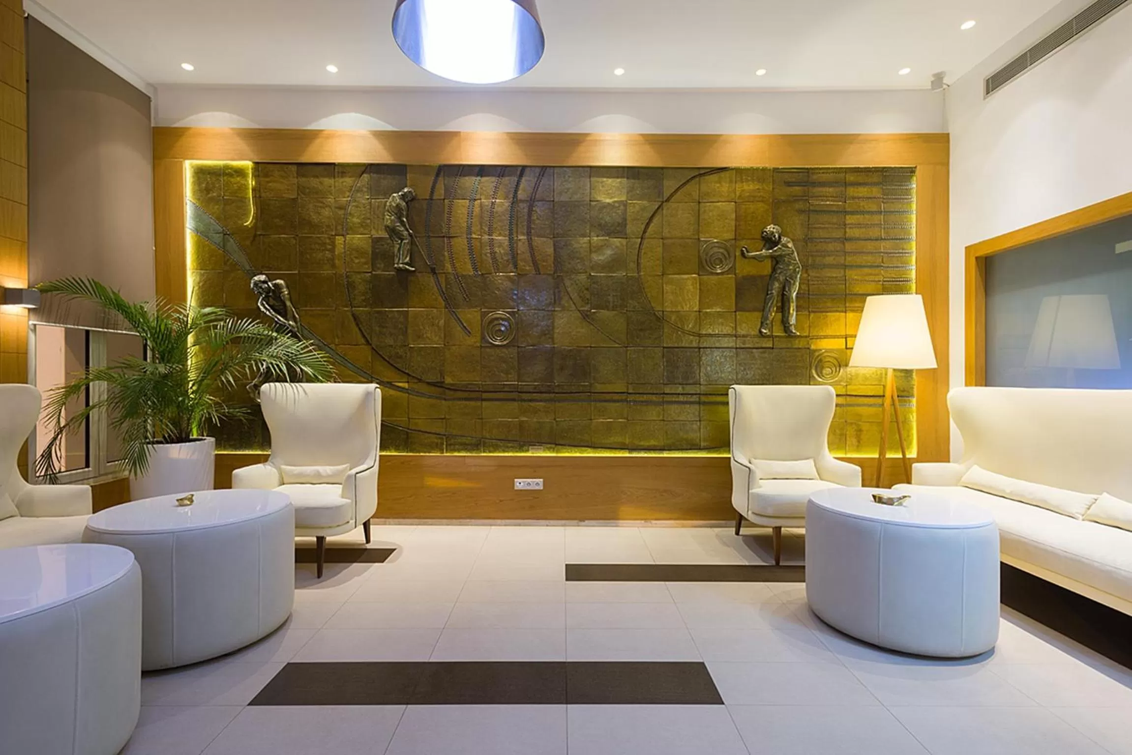 Lobby or reception in Golf Royal Hotel