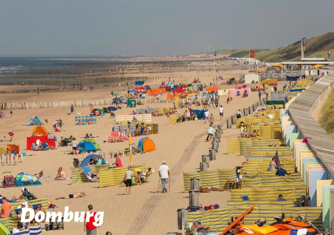 Neighbourhood in Hotel Kaap West I Kloeg Collection