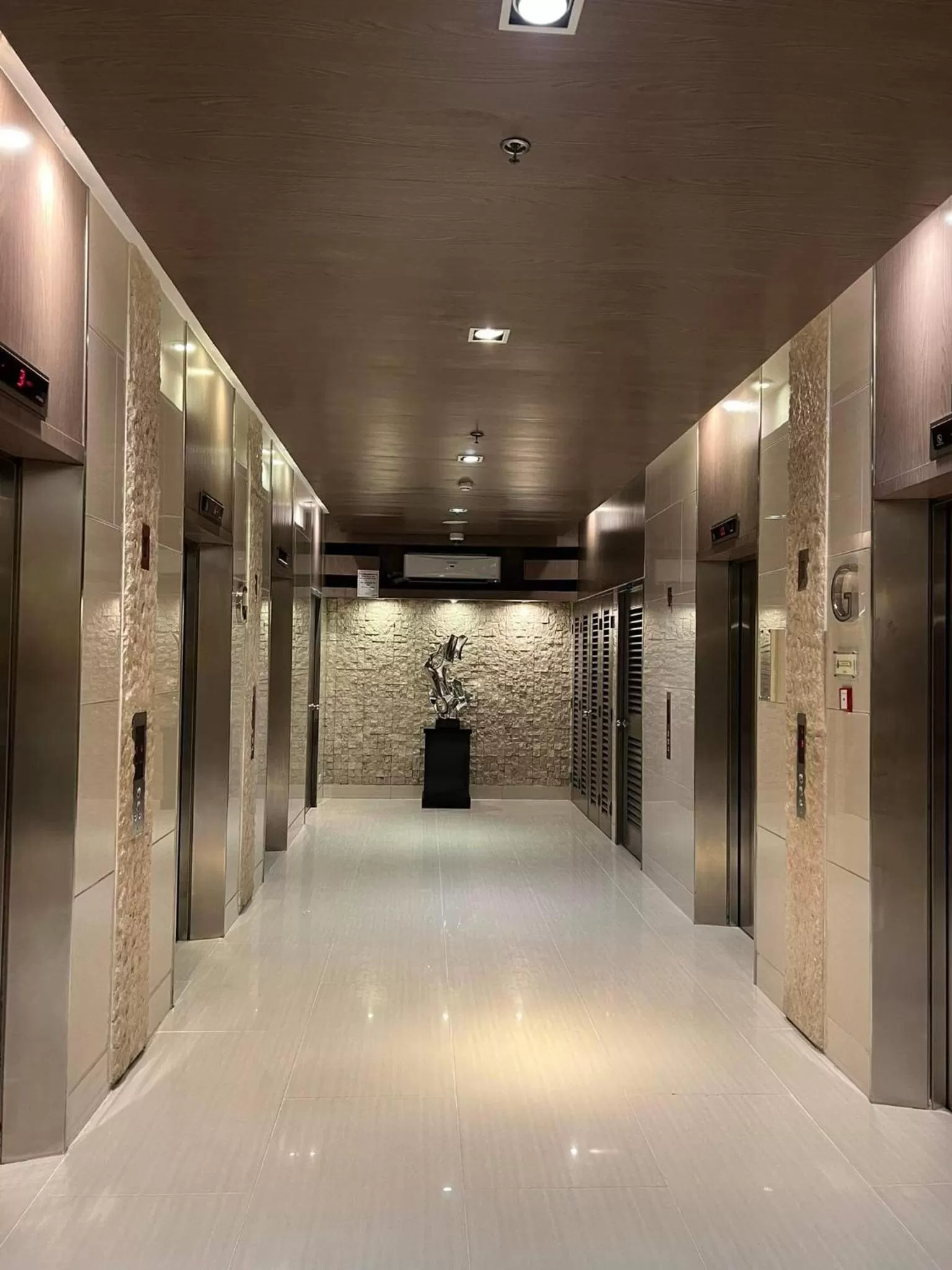 elevator in Yam Staycation Shore Residences