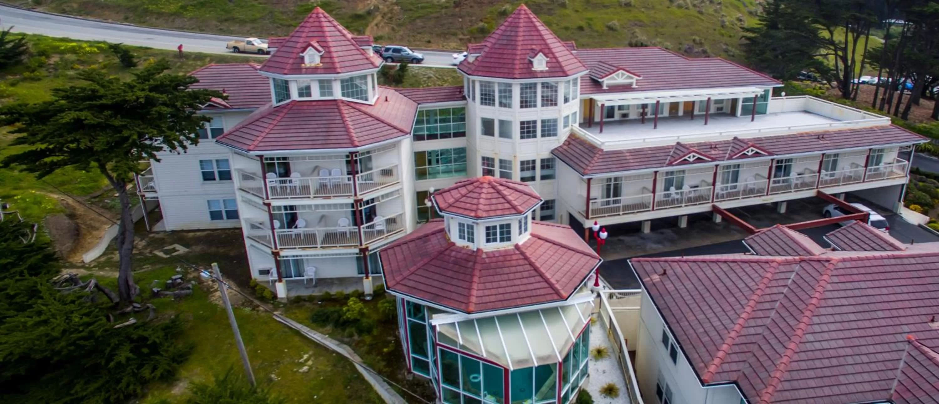 Property building in Pacifica Beach Hotel