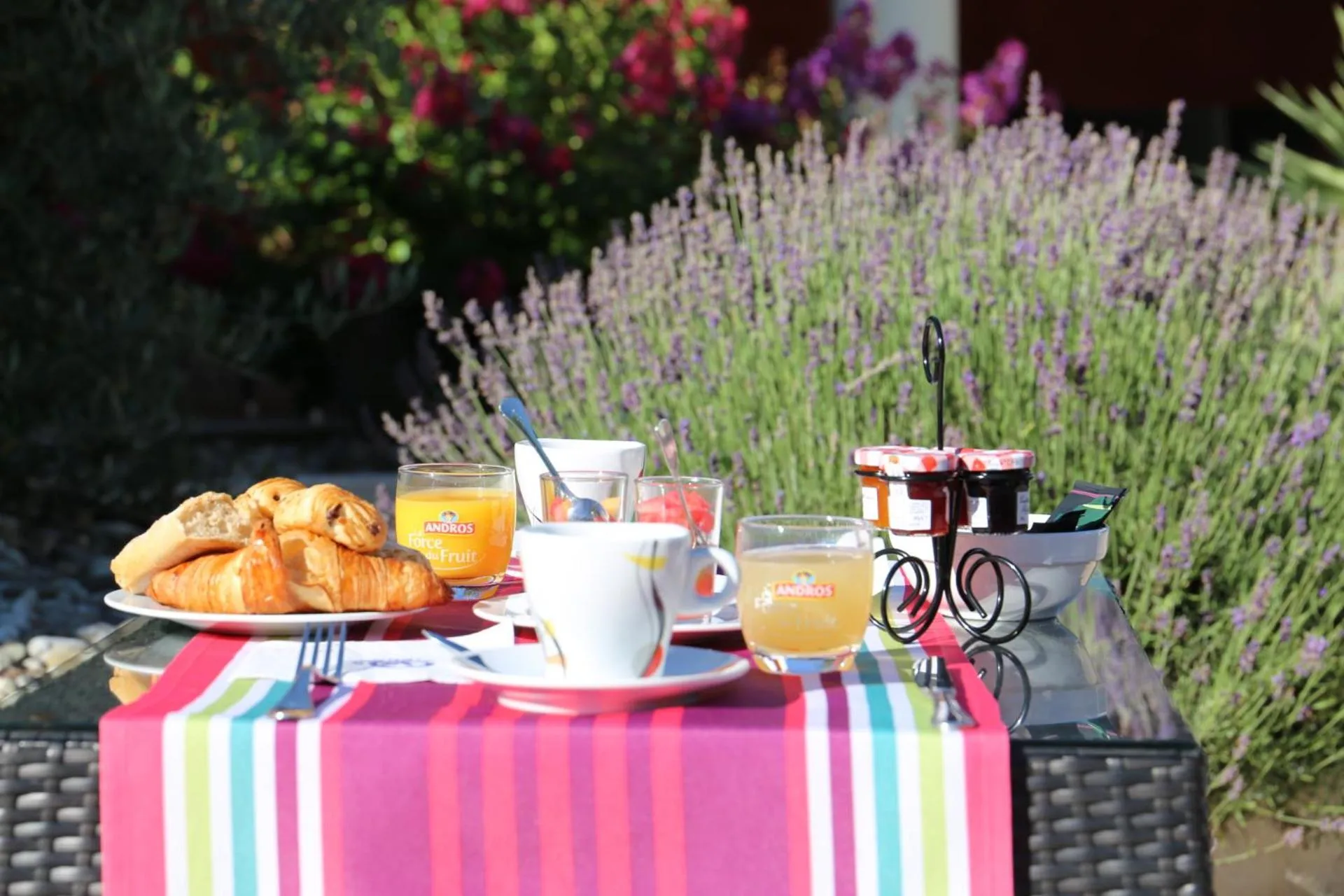 Breakfast in The Originals Boutique, Hôtel Le Pillebois, Bourg-en-Bresse Nord