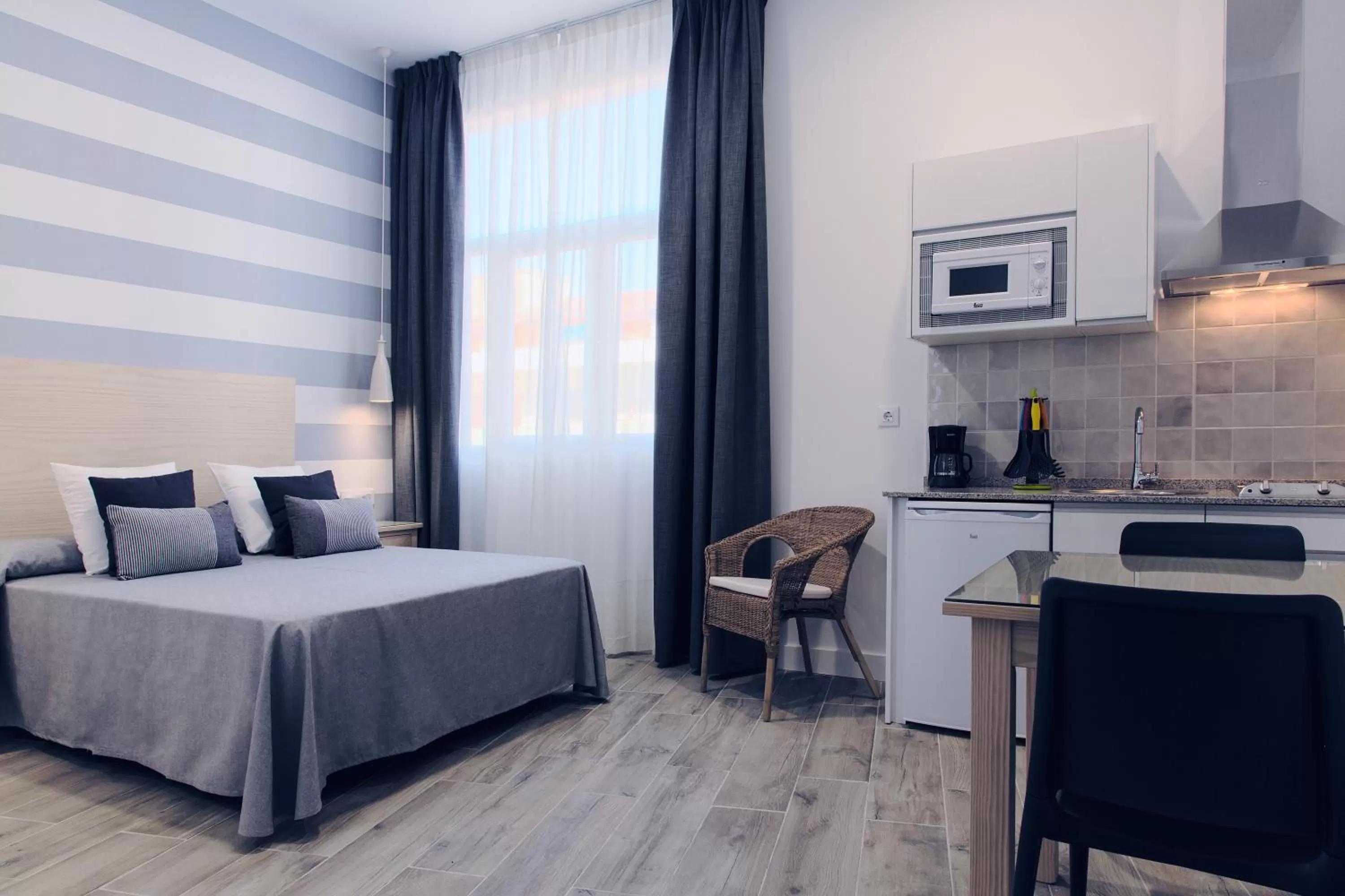 Kitchen or kitchenette in Hotel Apartamentos MPD