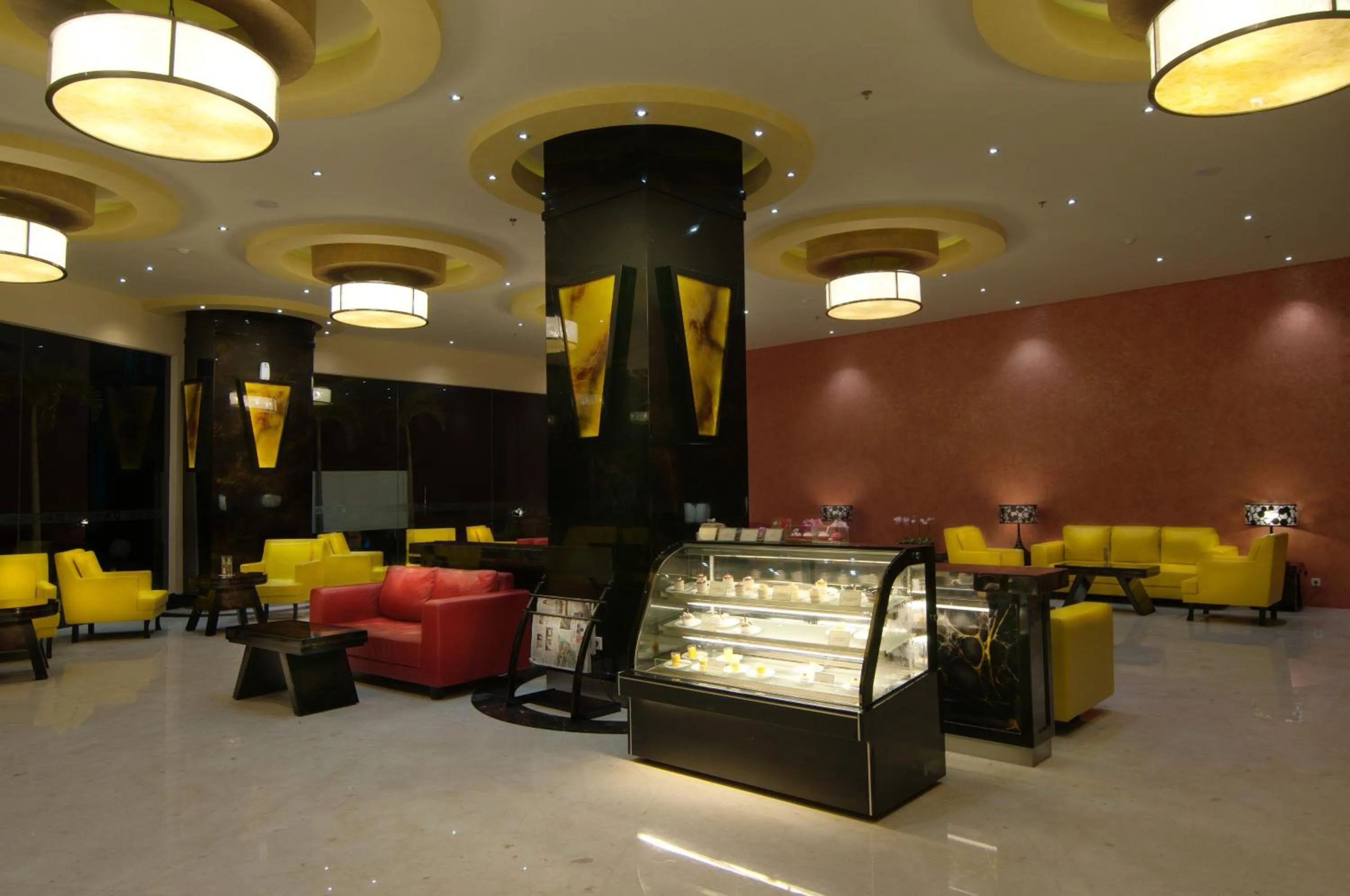 Communal lounge/ TV room in Aria Gajayana