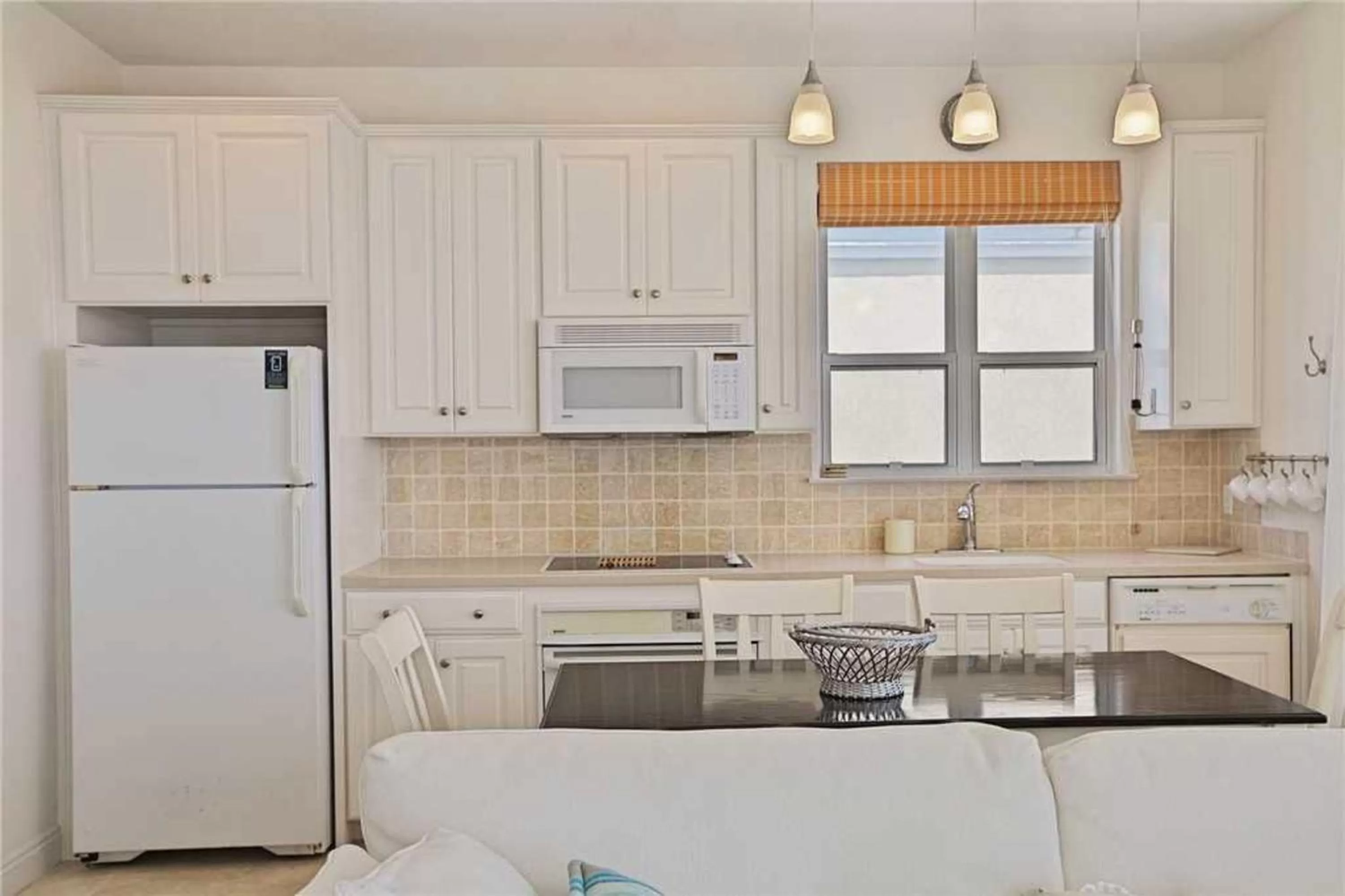 Kitchen/Kitchenette in Destiny Beach Villa #6A