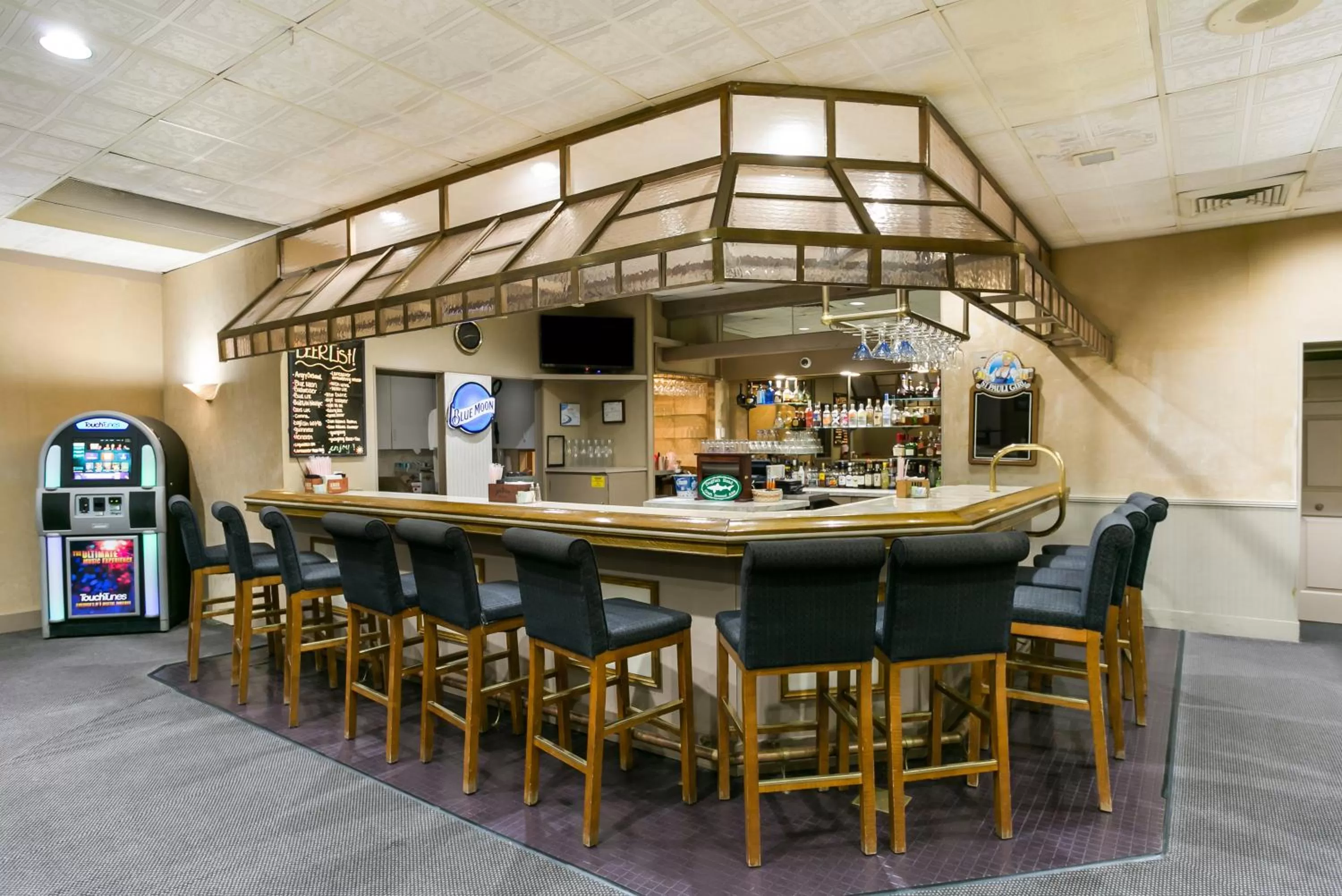 Restaurant/places to eat in Eisenhower Hotel and Conference Center