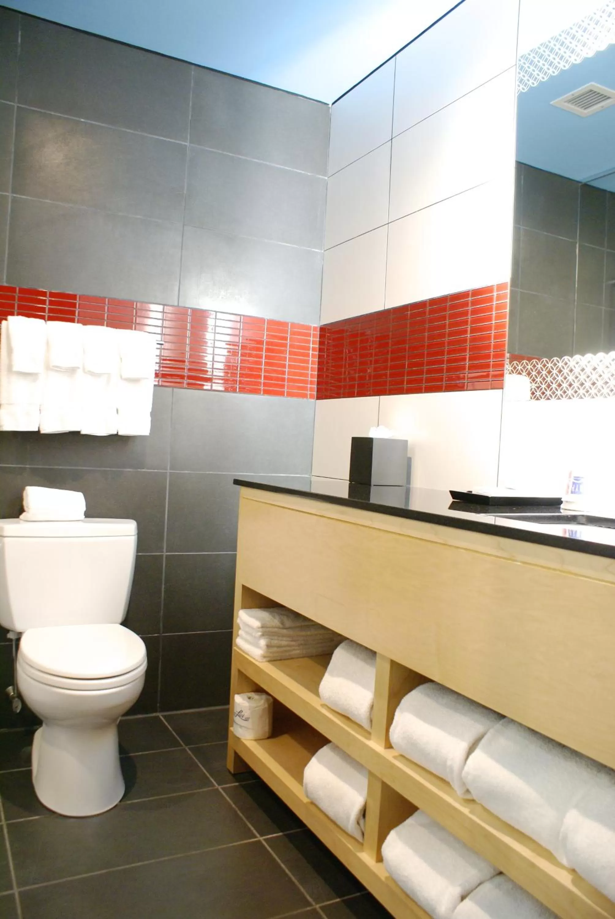 Bathroom in TRYP by Wyndham New York City Times Square - Midtown