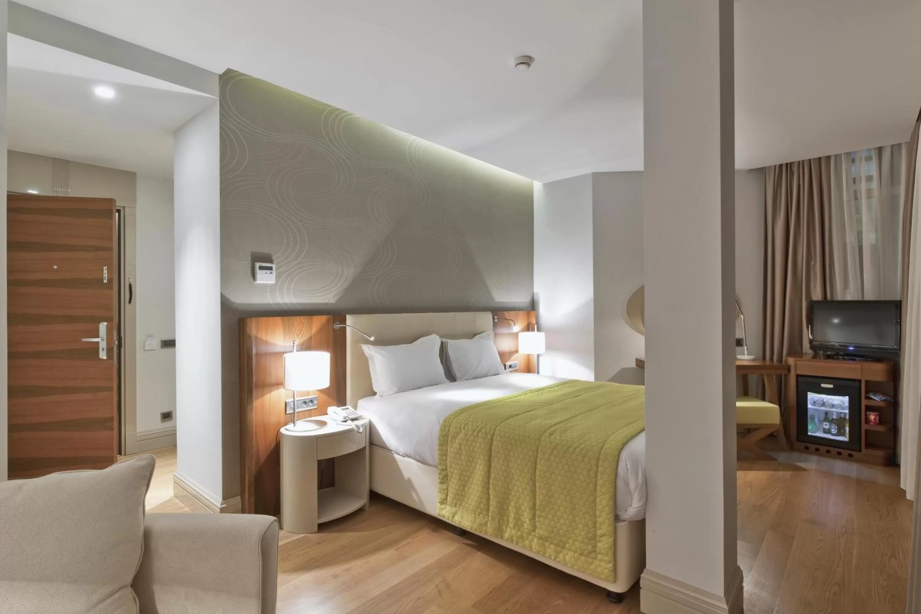 Executive Room With Sofa Bed - Non Smoking in Four Points Flex by Sheraton Istanbul Taksim Square