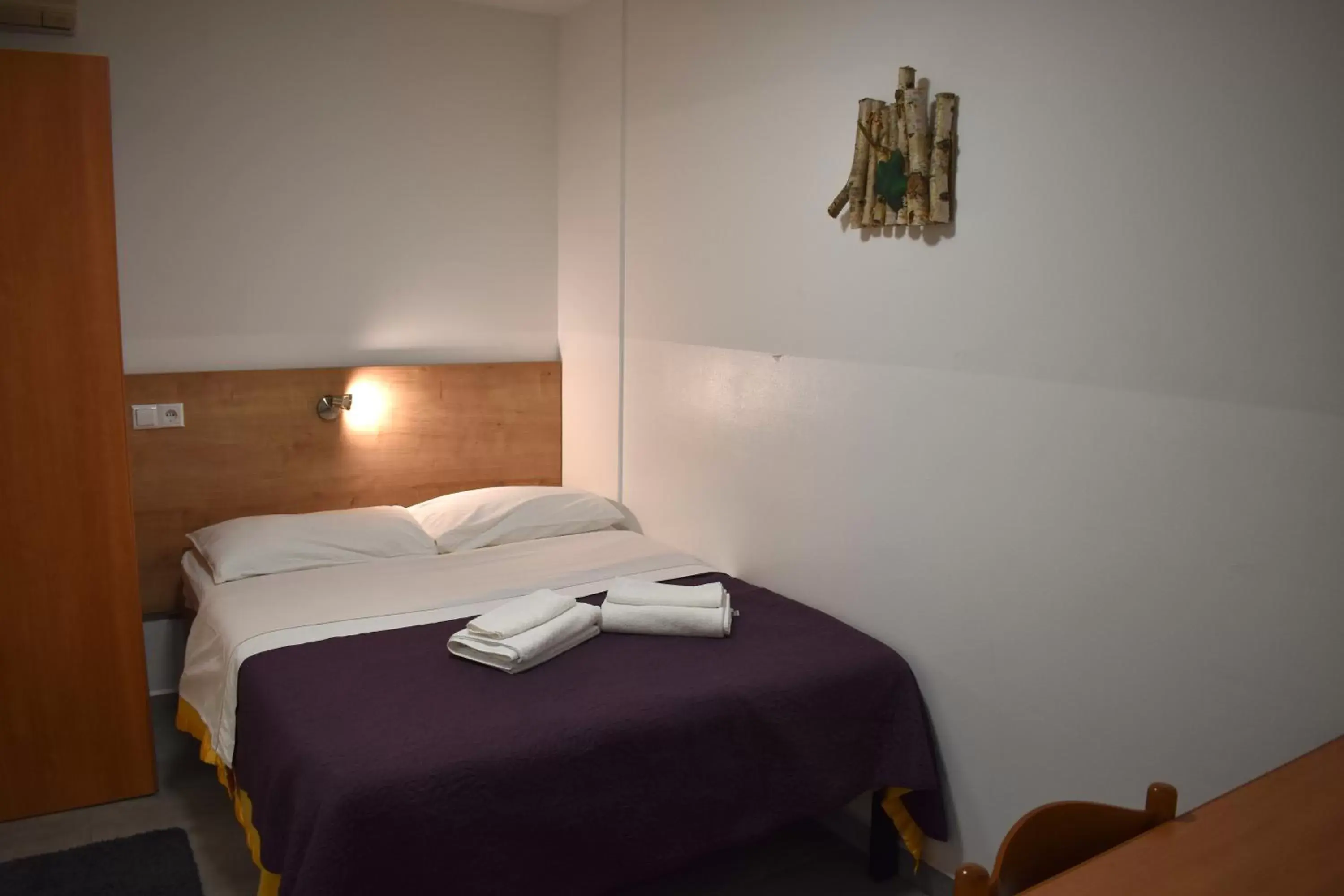 Economy Double Room in Hotel Fala Zagreb Economy Double Room in Hotel Fala Zagreb