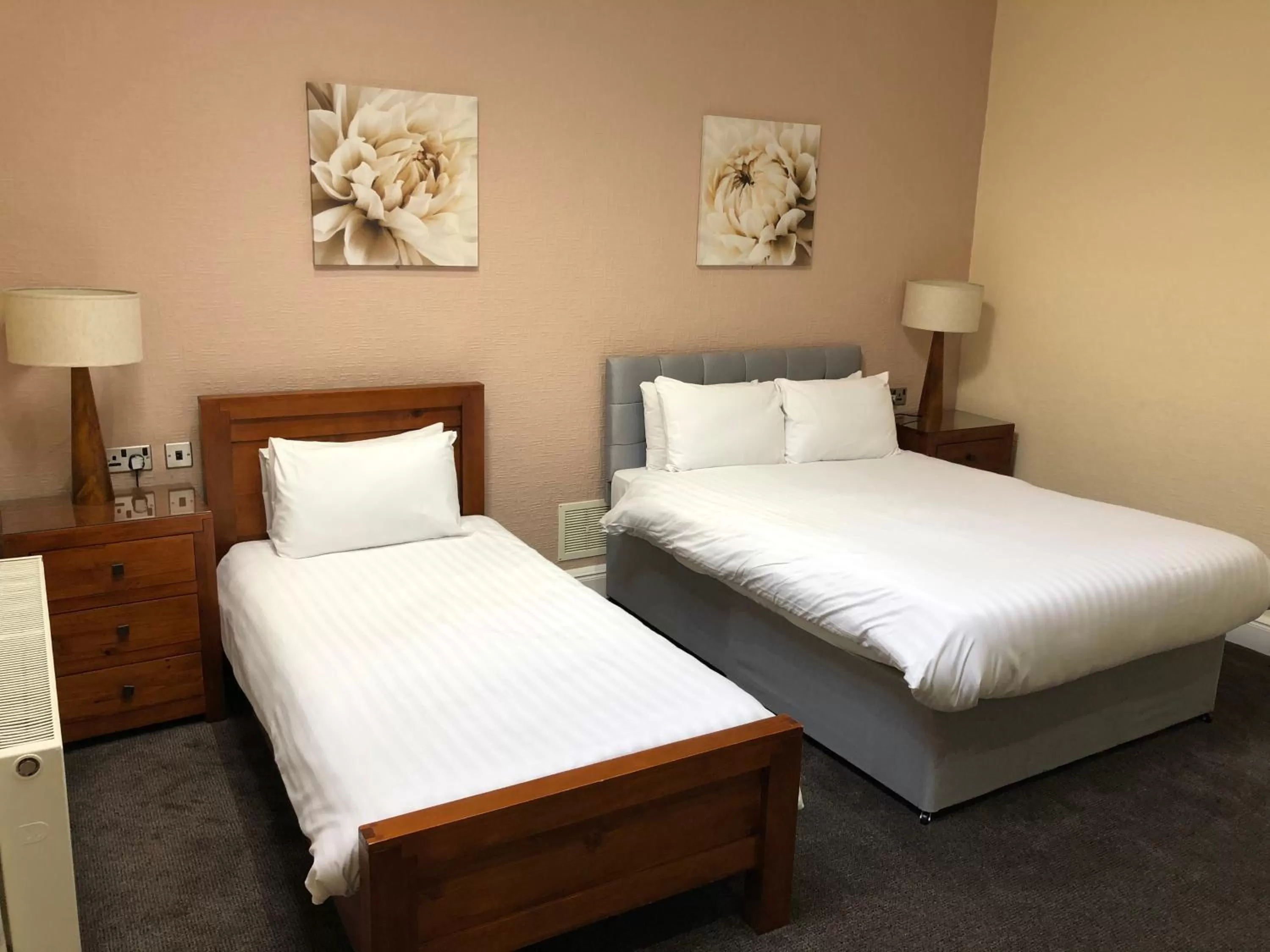 Bed in The Douglas Hotel