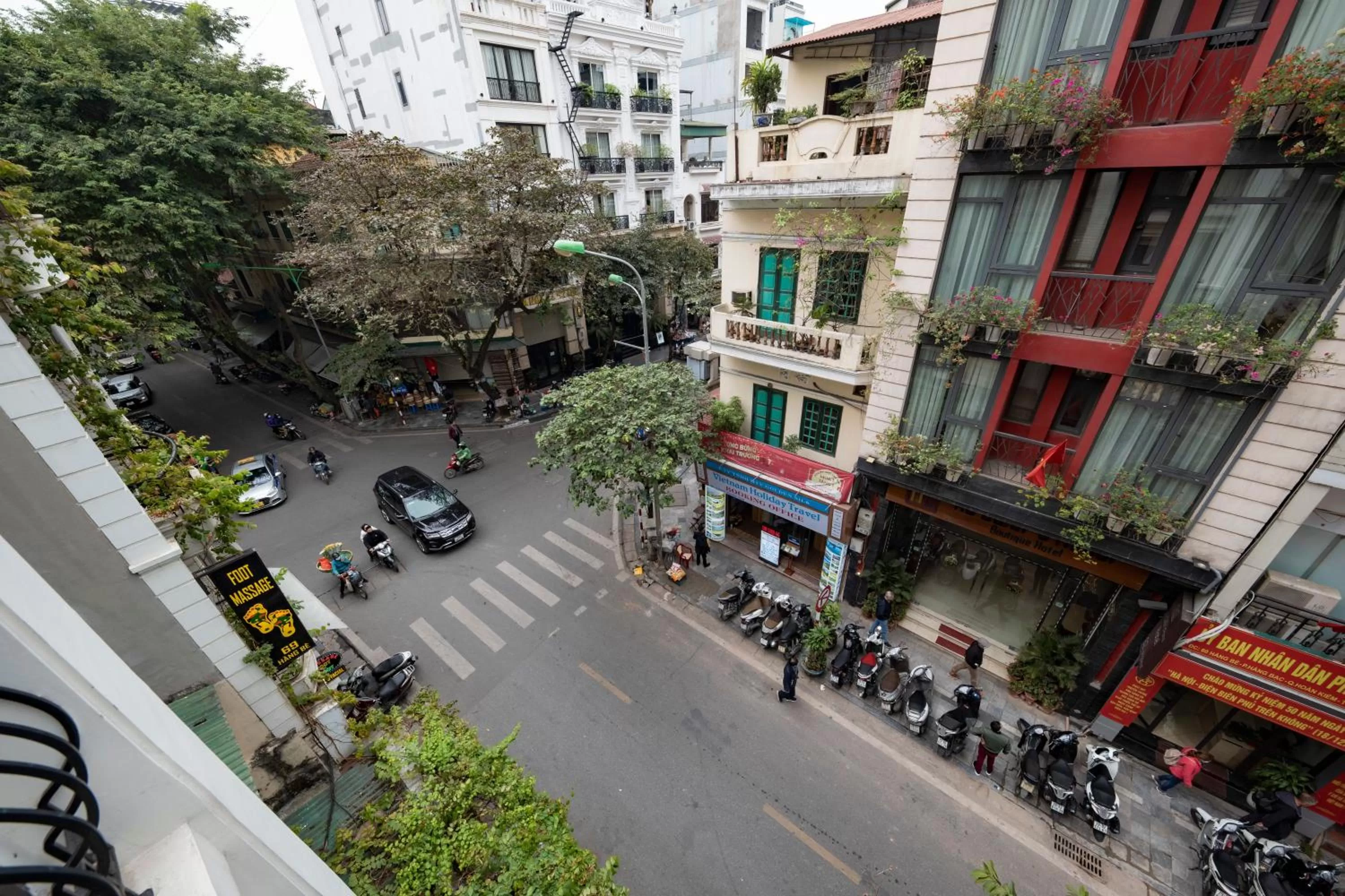Neighbourhood in Hanoi Fiesta Grand Hotel and Spa