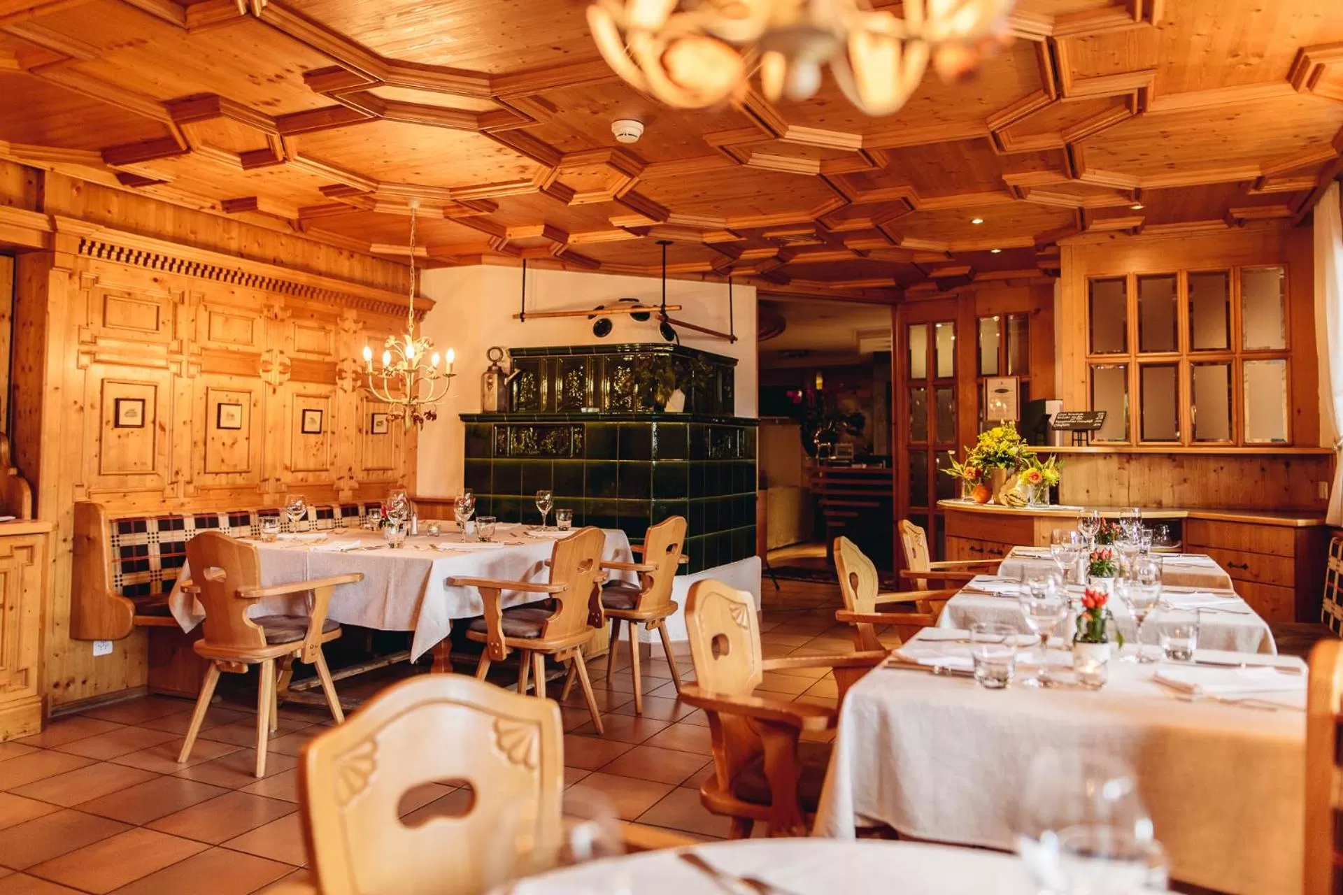 Restaurant/places to eat in Hotel Spescha