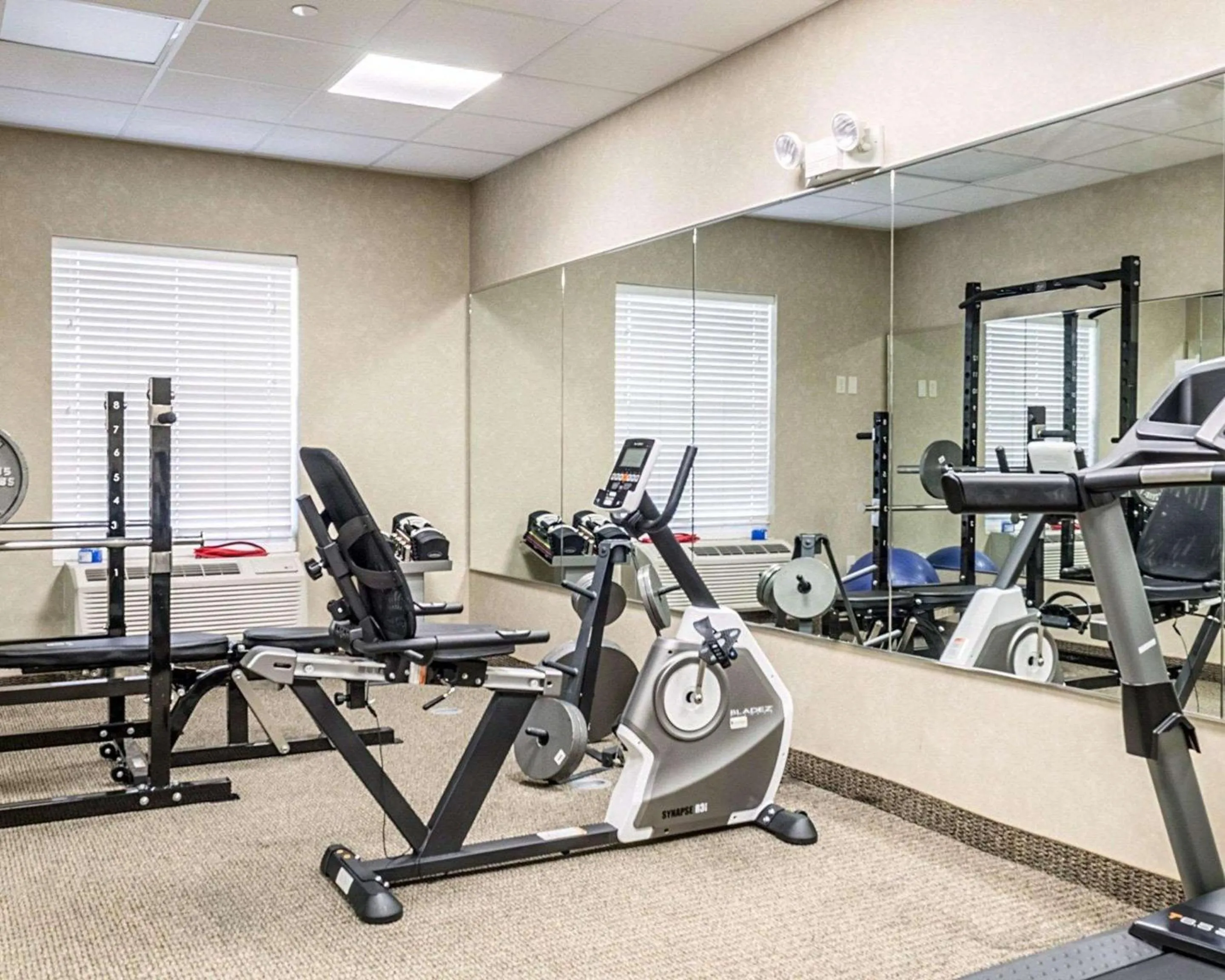 Fitness centre/facilities in MainStay Suites Minot