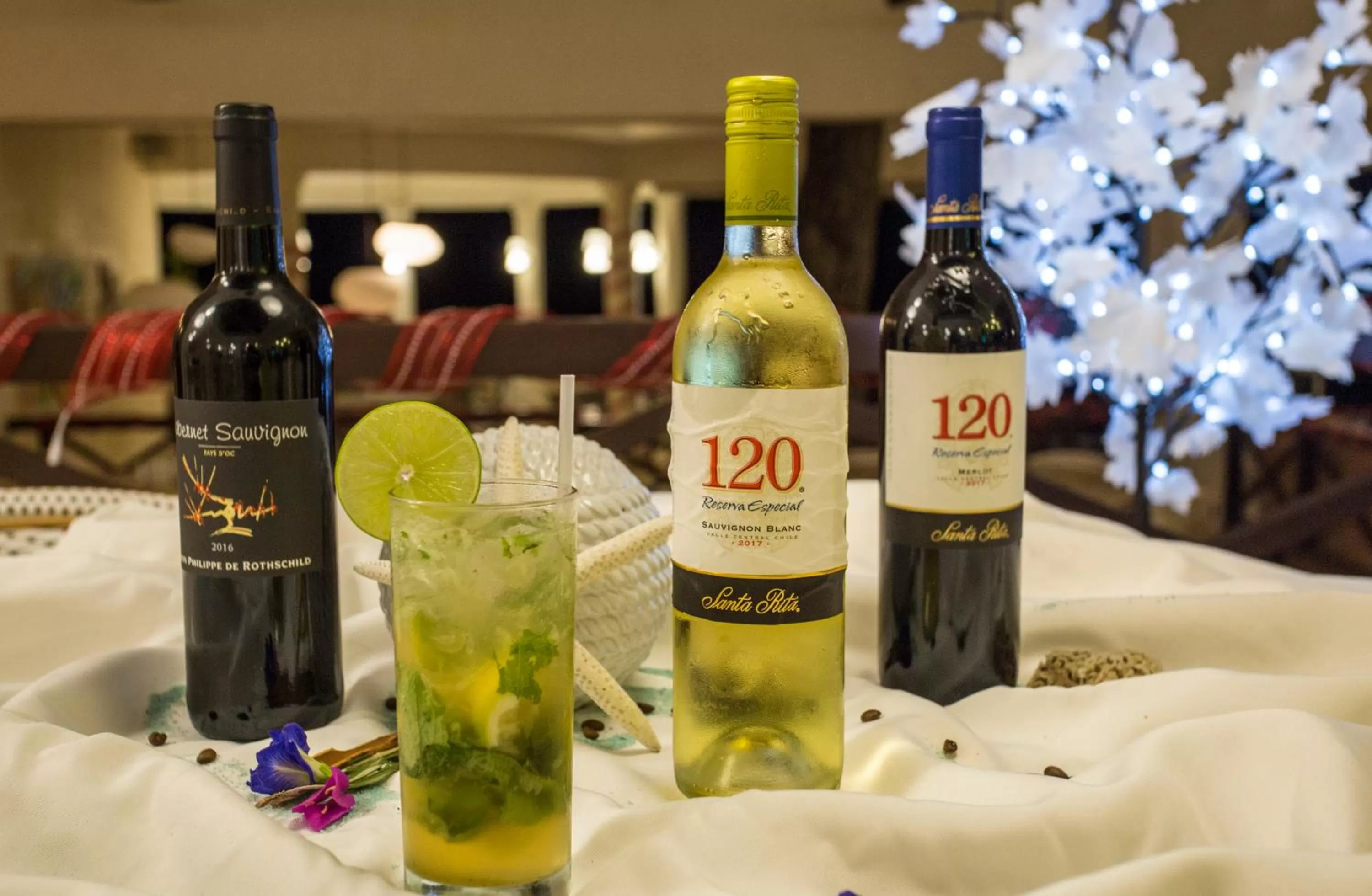 Restaurant/places to eat in Ocean Village Deluxe Resort & Spa