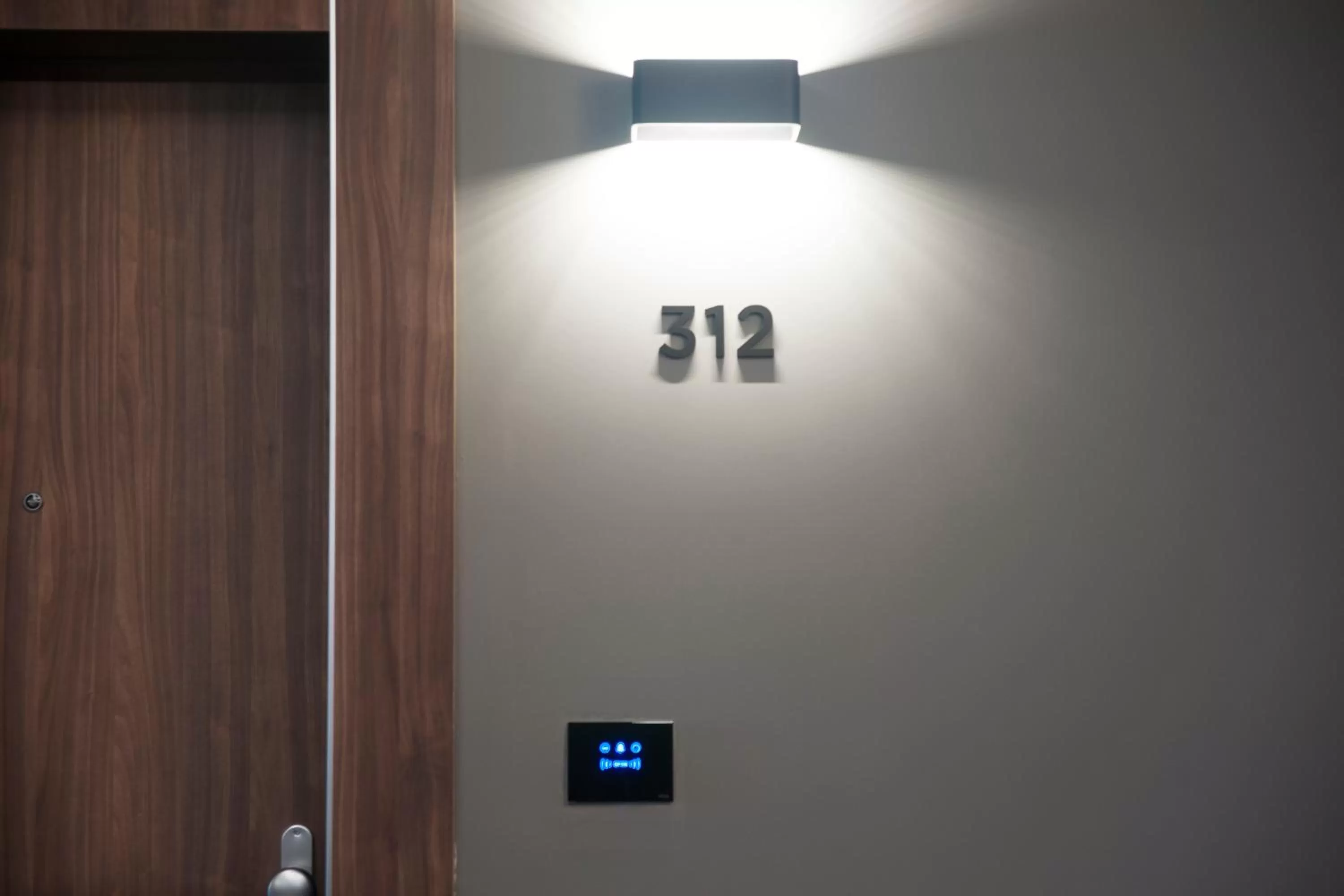 Text overlay in Radisson Hotel Nola Naples