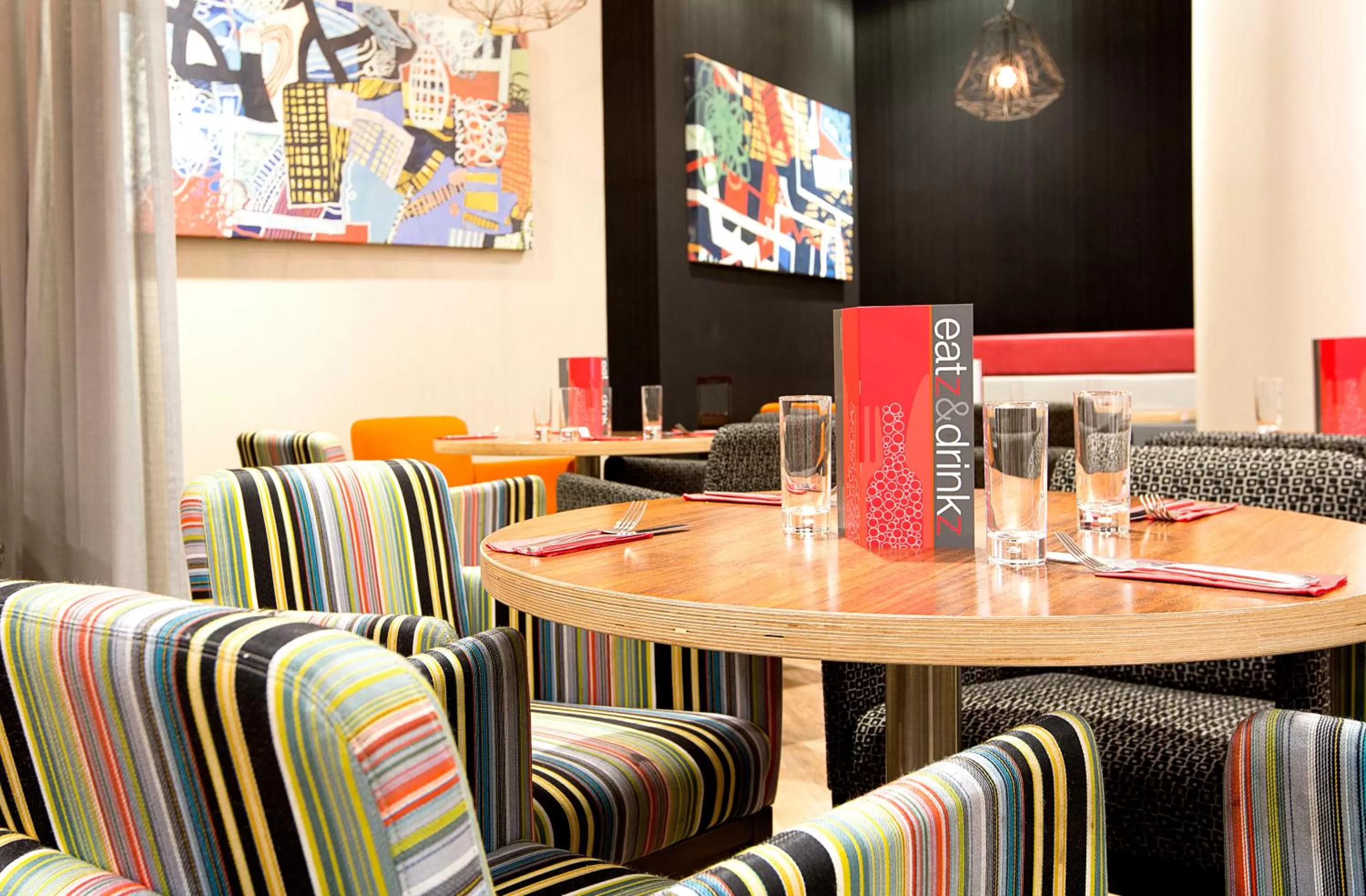 Restaurant/places to eat in Sleeperz Hotel Newcastle