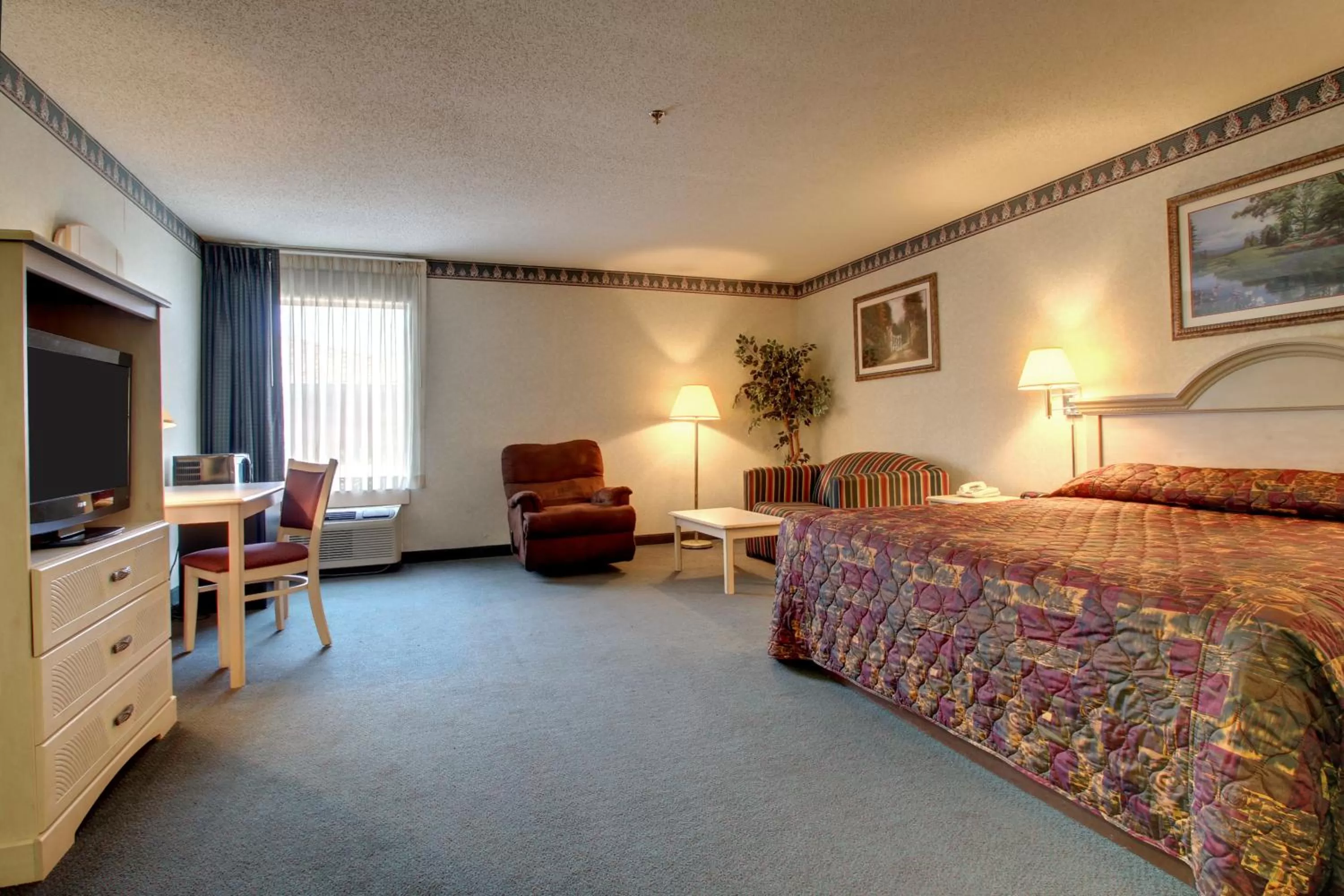 TV and multimedia, Bed in YurZzz Inn