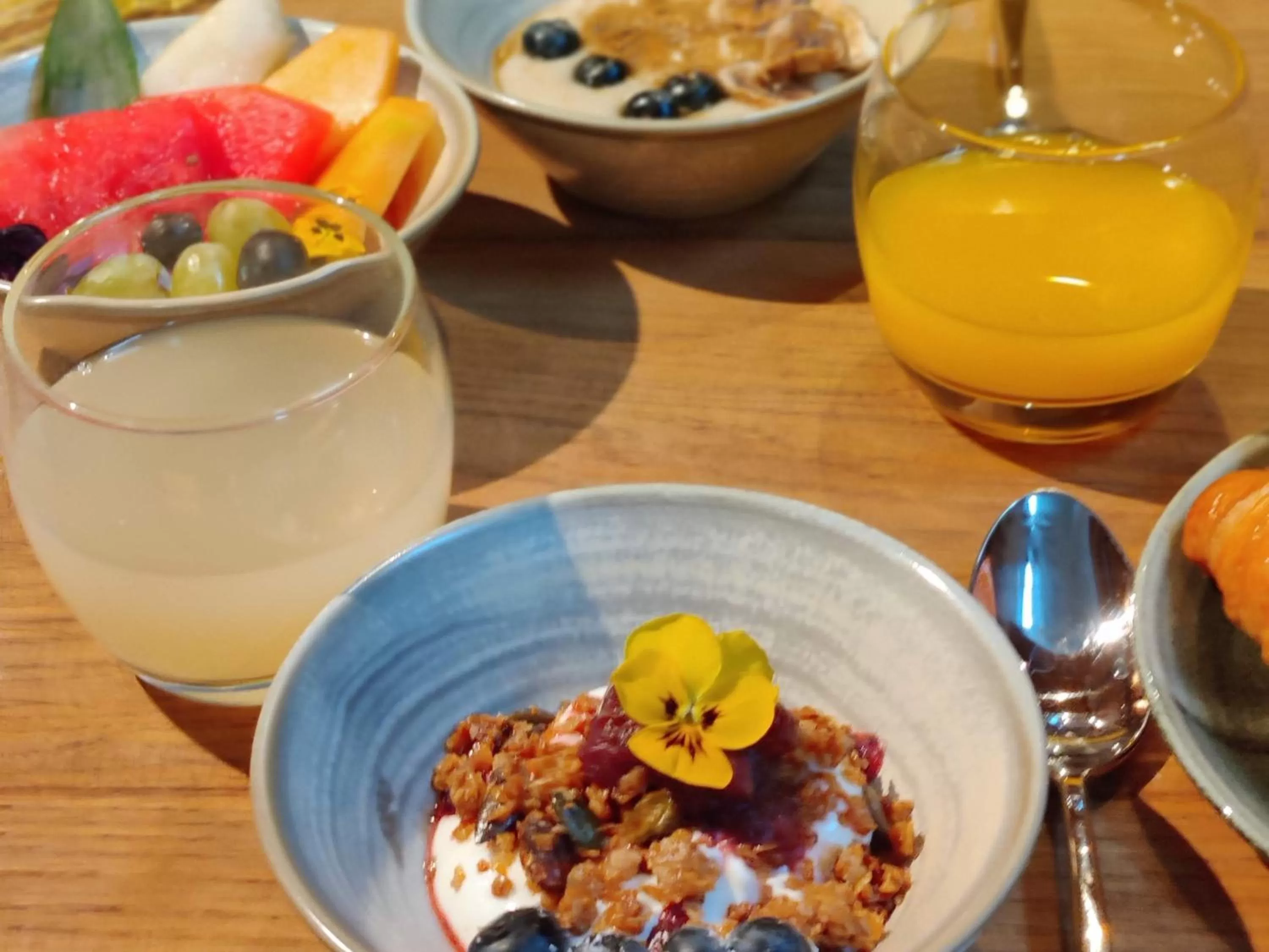 Breakfast in Wren Urban Nest