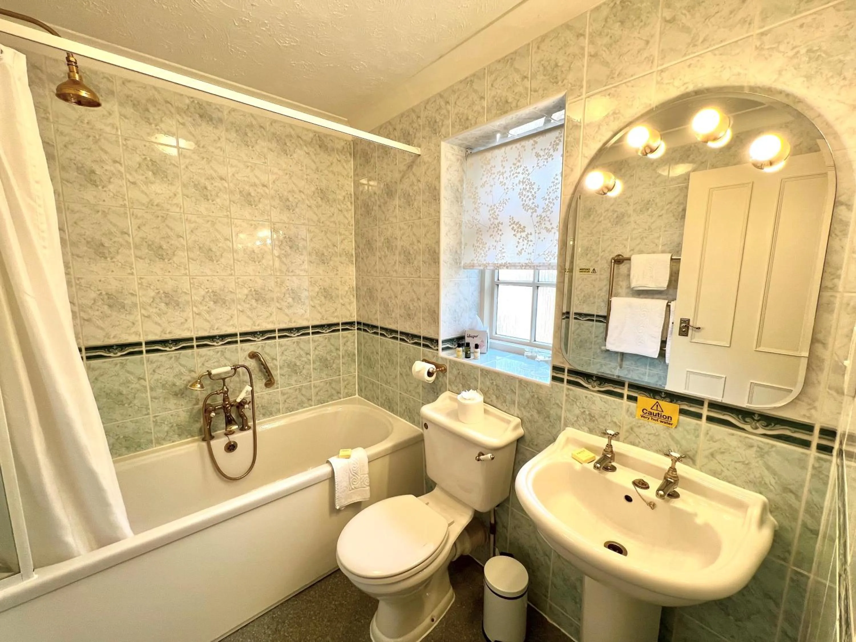 Bathroom in Passford House Hotel