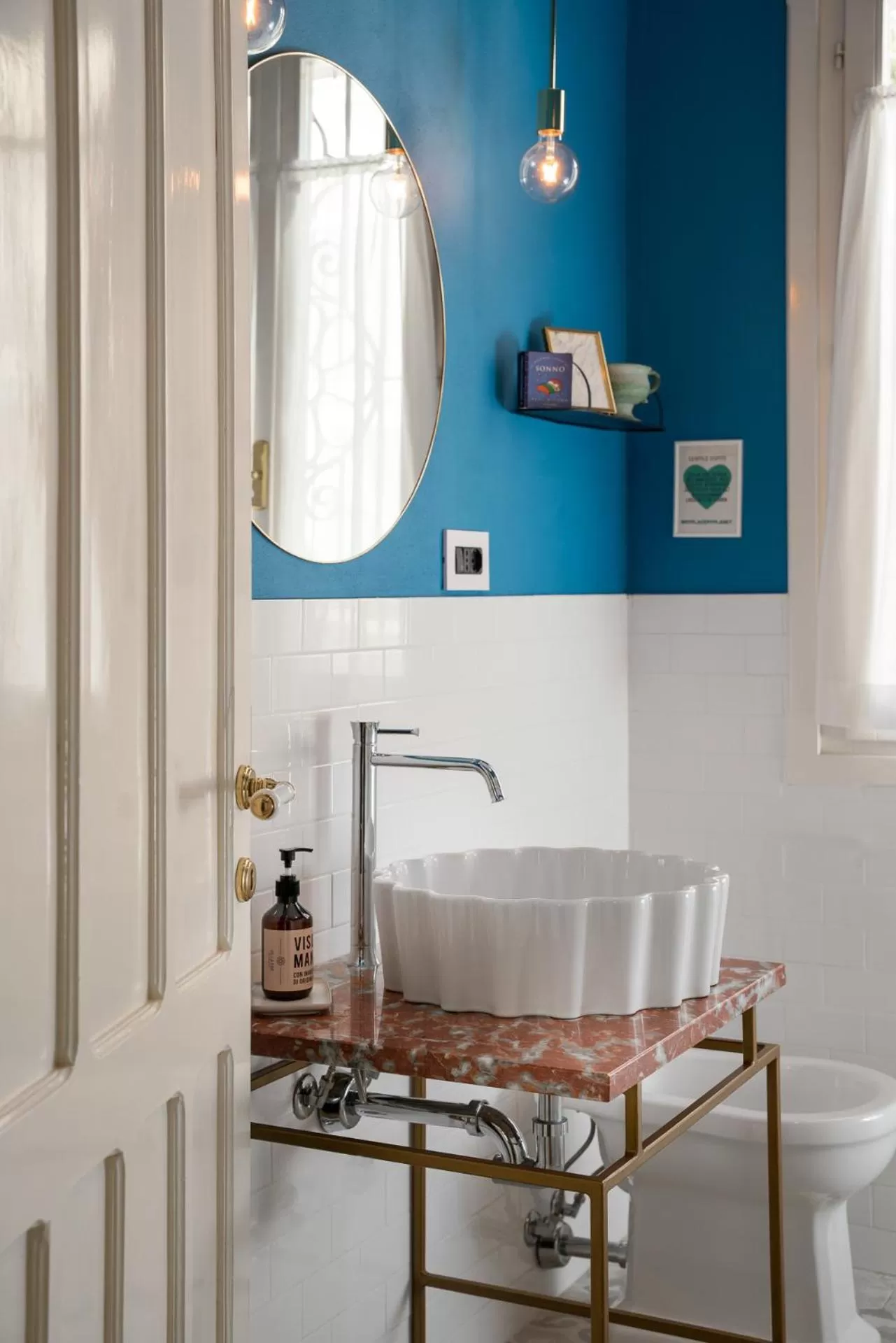 Toilet in B&B Villa Ebe